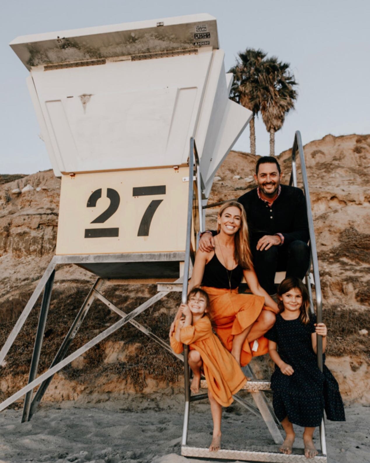 Are you ready for those longer days? We sure are! Spring forward happens this weekend, and we can&rsquo;t wait!! 🧡🧡🧡🧡
*
*
📸 by Brittney in San Diego
*
*
#familyphotography #picturehum