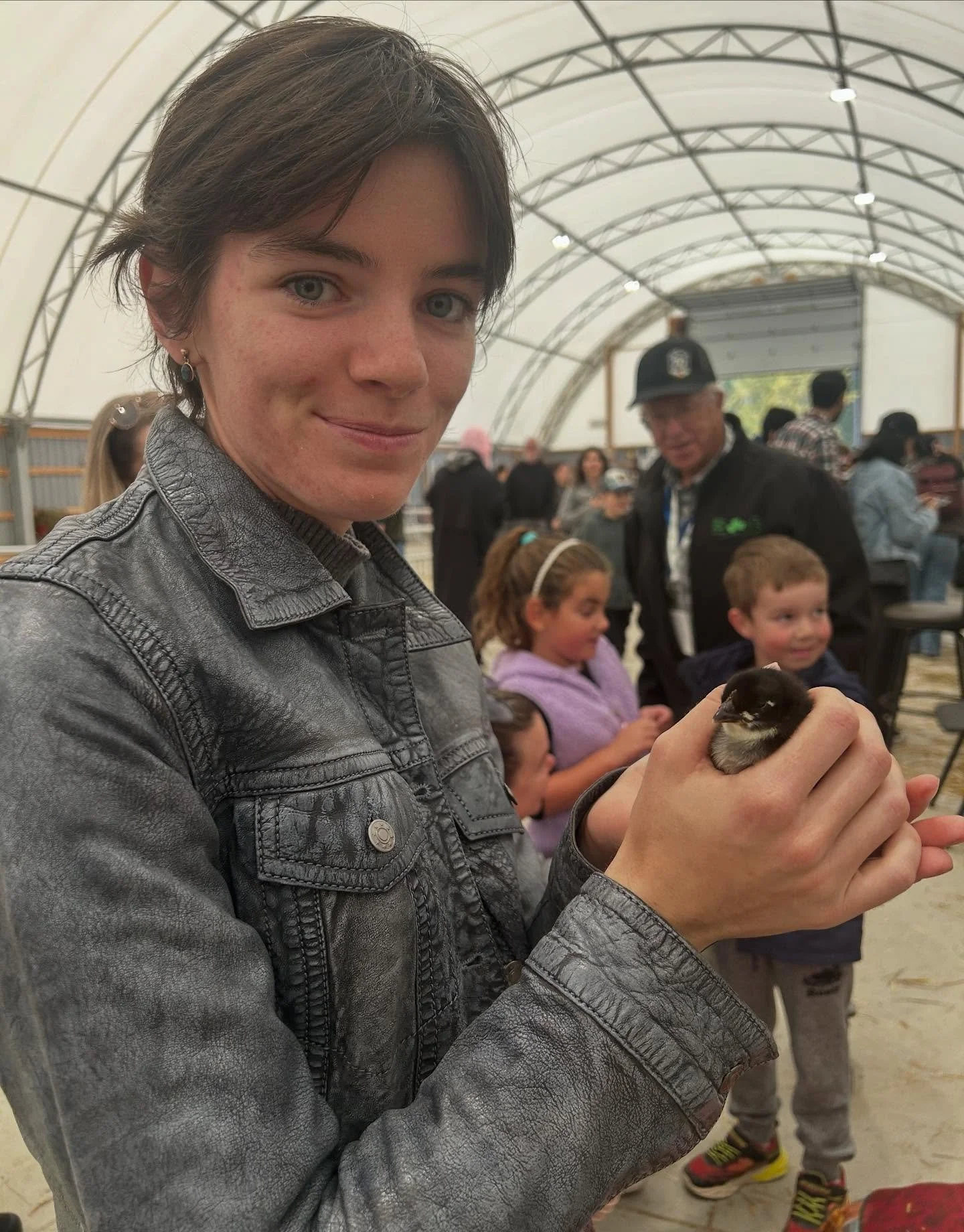 Happy Thanks Giving!! Continuing a Thanks Giving tradition from Maggie&rsquo;s childhood going to the Erin Fall, of course we spent a lot of time checking out the birds. #erinintario #thanksgiving #familytime #erinfallfair