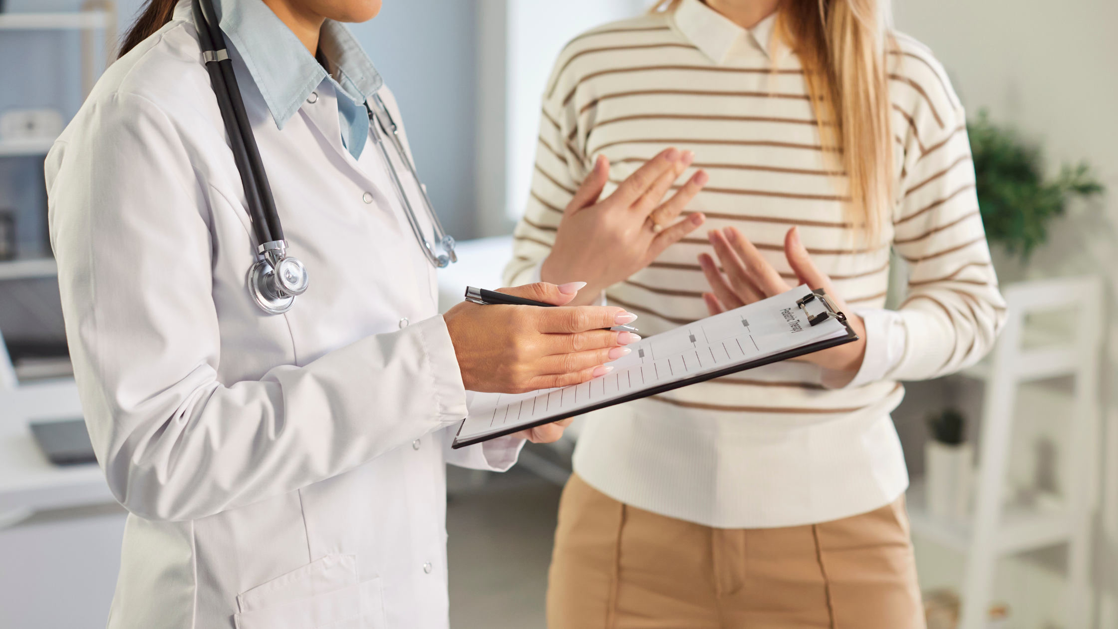 Salud hormonal femenina: cómo cambia en cada etapa y por qué el acompañamiento profesional marca la diferencia