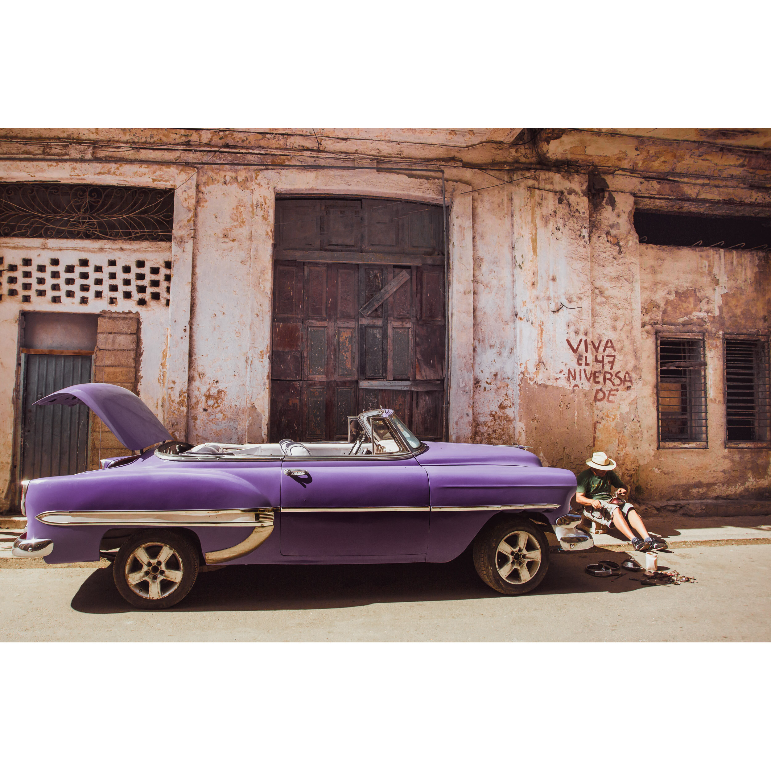 Purple car in Havana