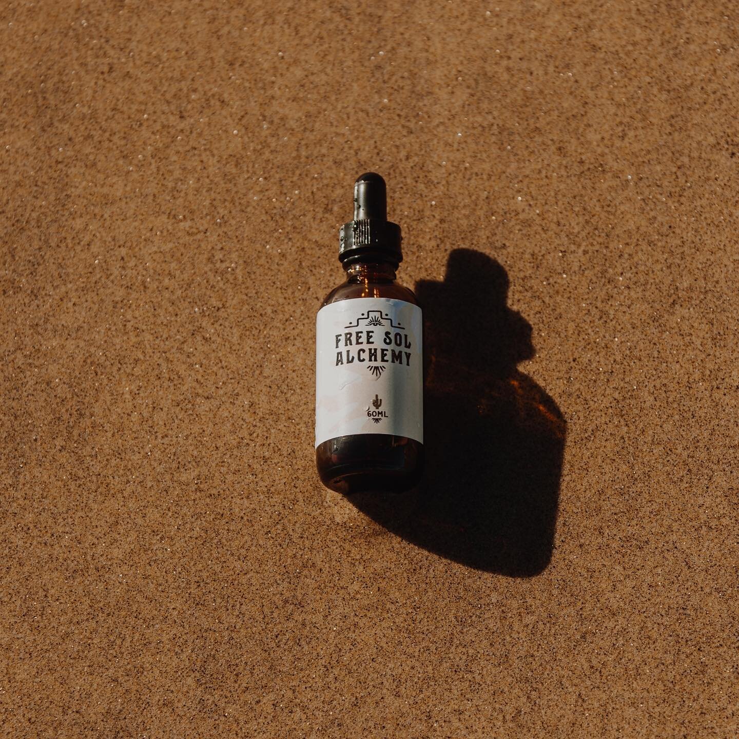 🌺 Summer Custom Serum 🌺 I&rsquo;m offering a limited edition 30 ml custom serum for $38 ✨ I will blend you a custom serum to support your skin through the summer months. The ingredients are all high quality, plant derived oils to support your skins