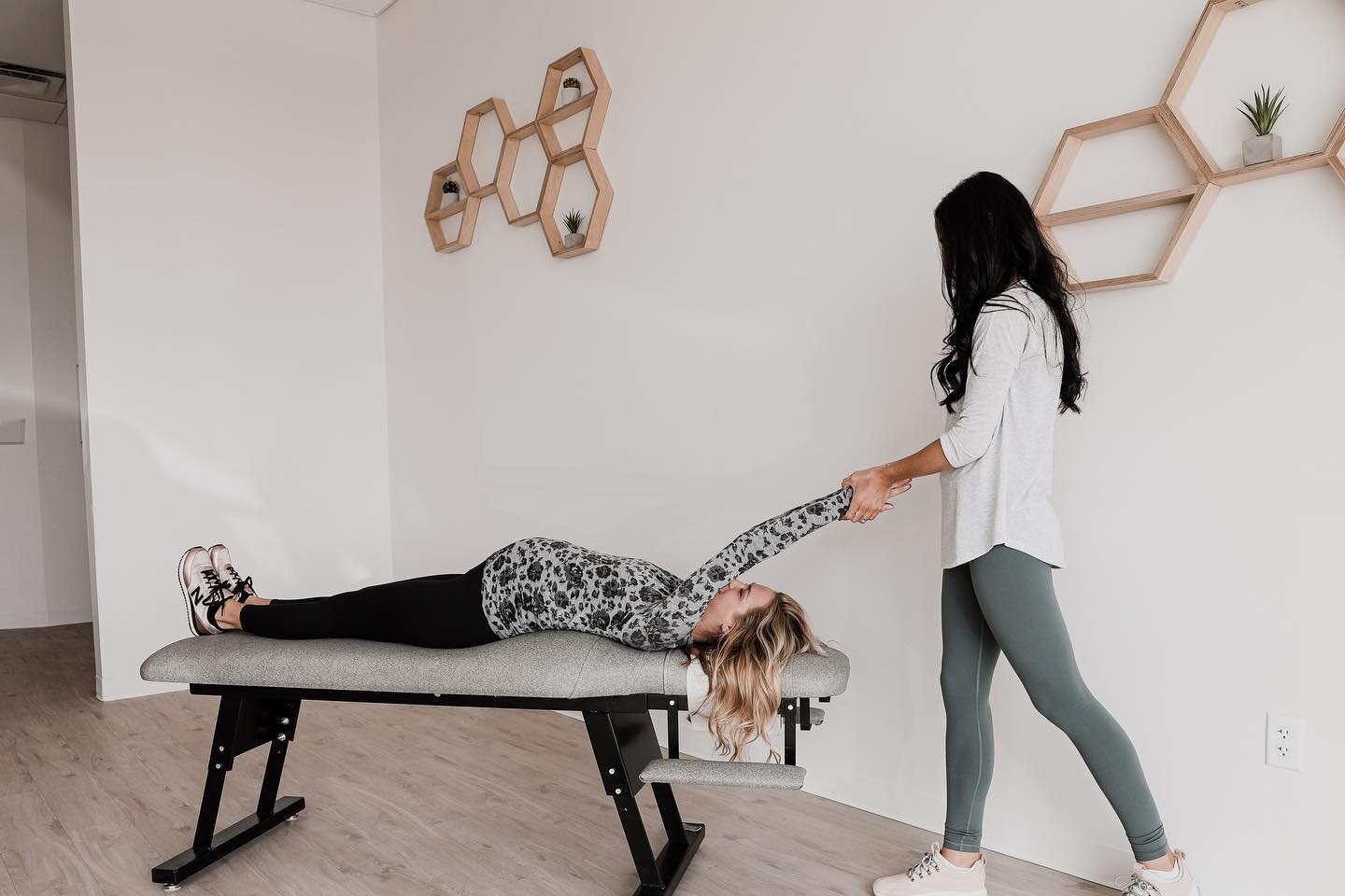 Chiropractic care...SO MANY BENEFITS!! 

I M P R O V E S 

🌿 Balance + gait
🌿 Ranges of motion
🌿 Sleep quality 
🌿 Sleep comfort
🌿 Energy levels
🌿 Headaches + Migraines
🌿 Neck pain 
🌿 Mid/low back pain
🌿 Sacral pain
🌿 Sciatic pain
🌿 Digesti