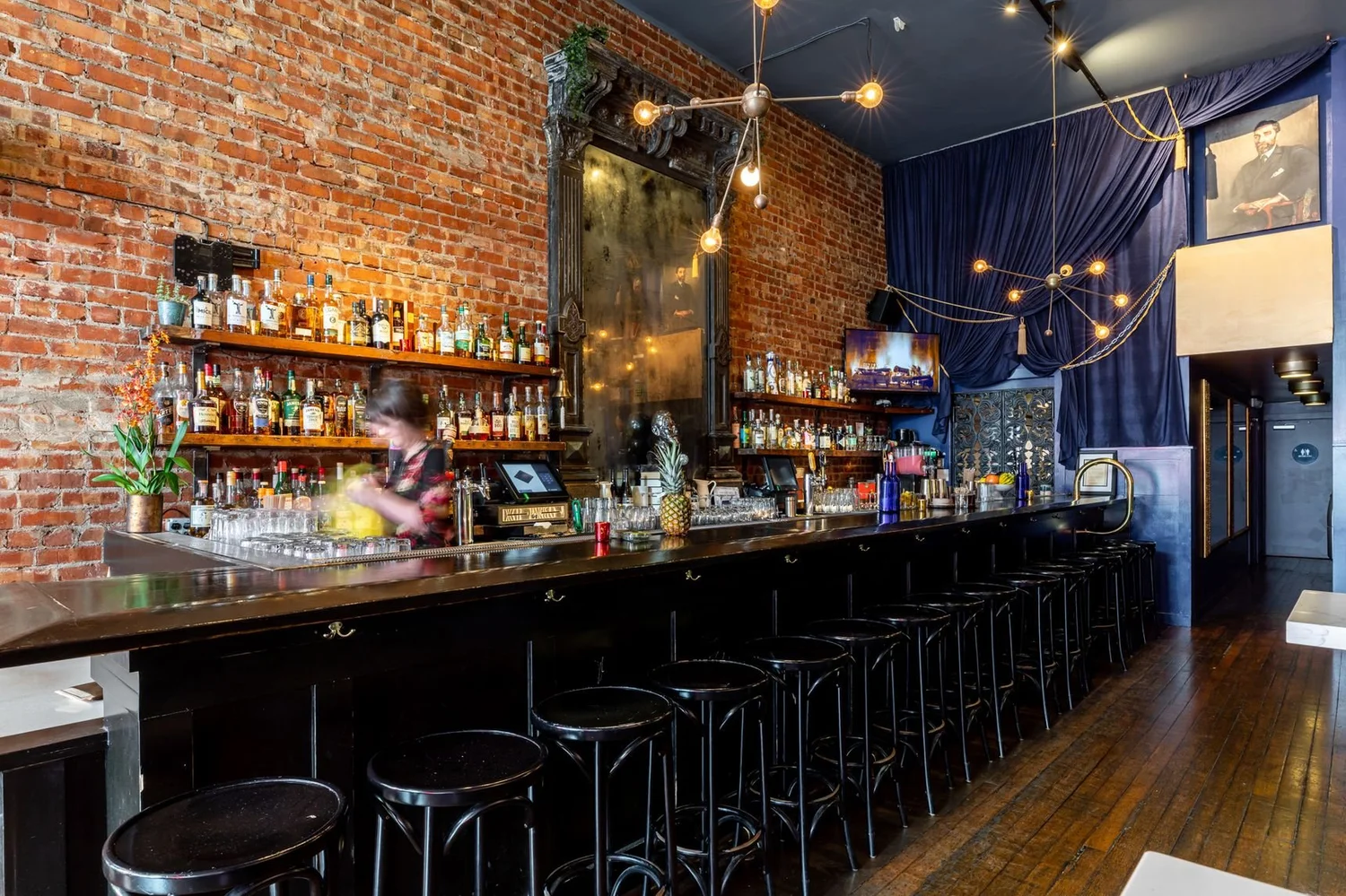 Bar photo 1