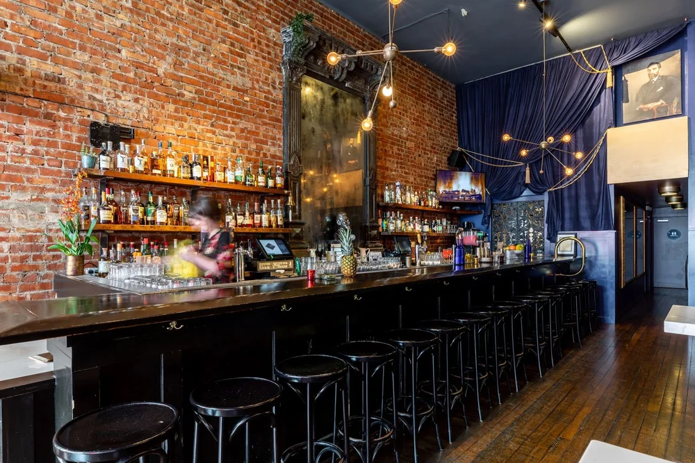 Bar photo 2