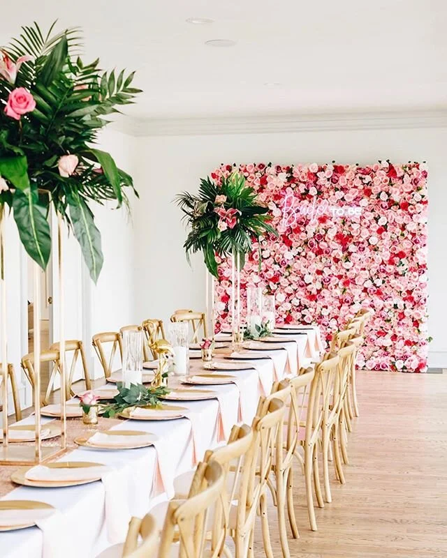 We miss seeing all the beautiful events that we are fortunate to be apart of. Flashback to this gorgeous setup that was created for the beautiful @theworthyvida 
Flower Wall &amp; Neon Sign: @HoustonFlowerWallCo
Styled by: @evangelinedesigns 
Venue: 