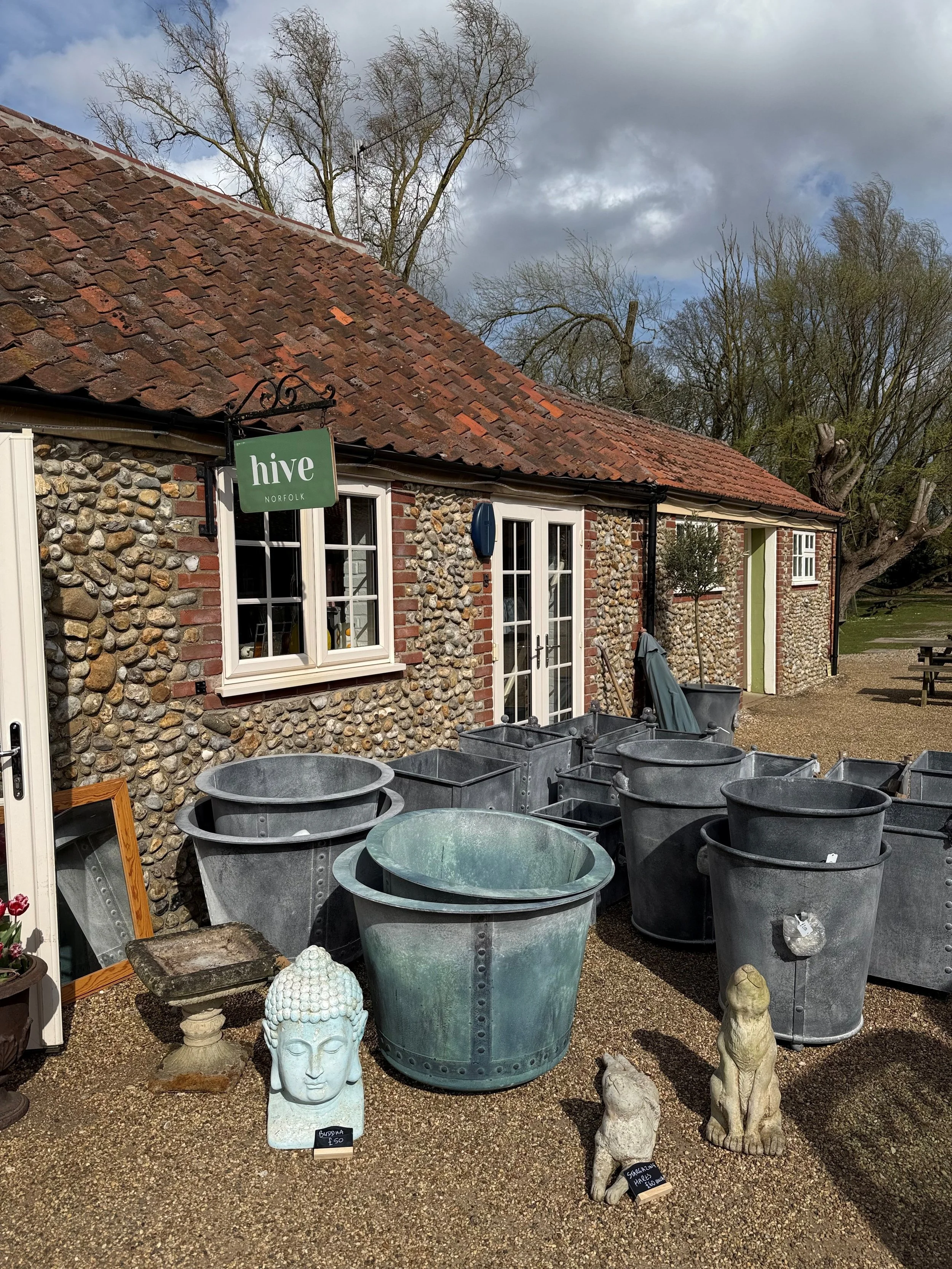Hive Norfolk planters.jpg