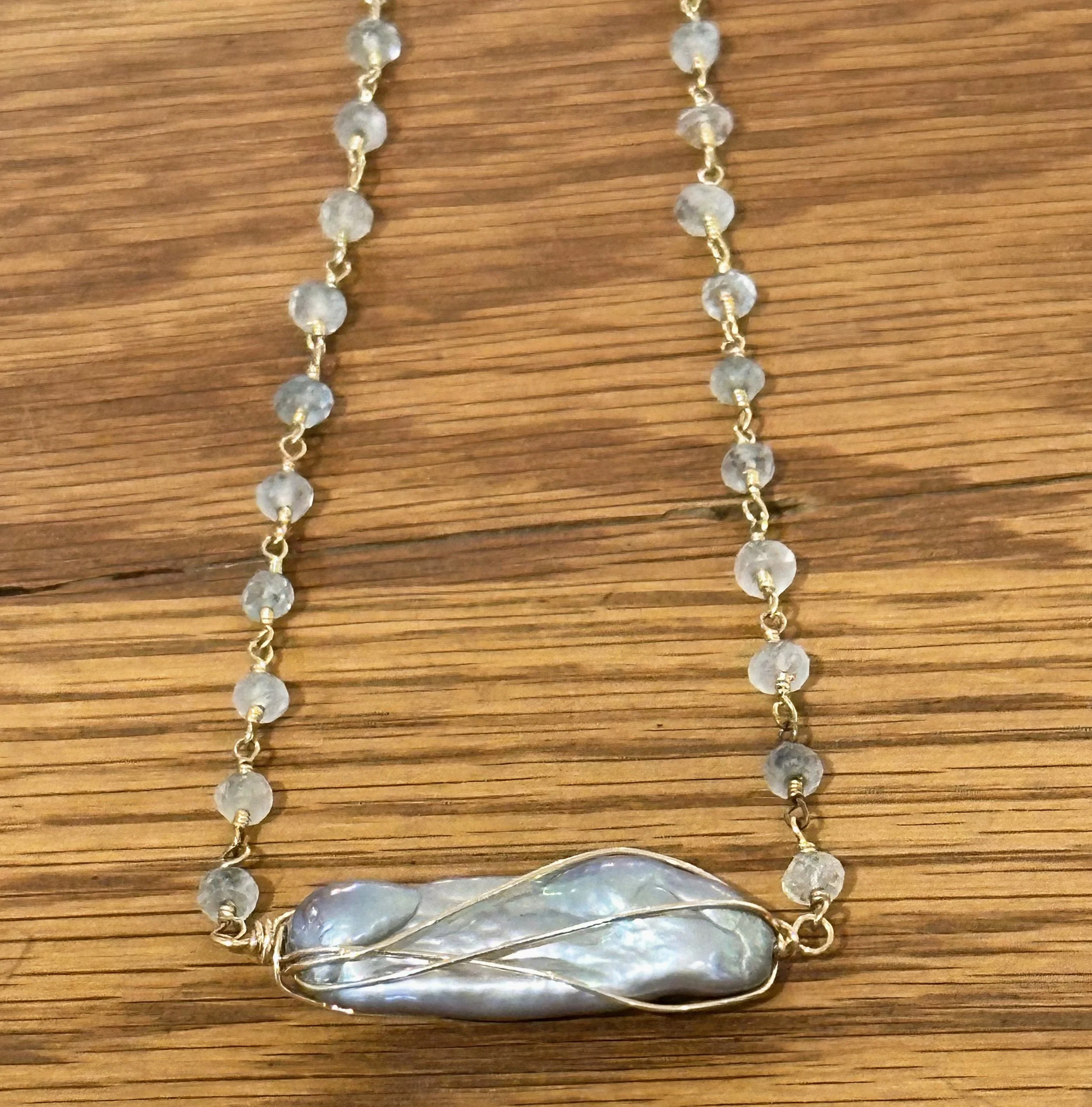 CS N23 Cathy Swanson Wire Wrapped gray pearl 16in $125.jpeg