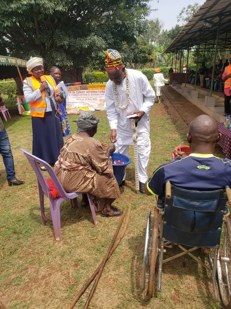 Dschang 2024 Maire Donation N1.jpg