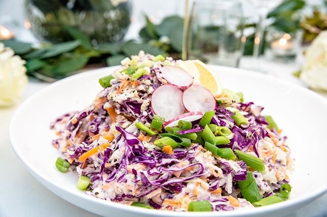 White &amp; red cabbage coleslaw. It&rsquo;s a perfect salad &amp; goes well dishes! We make our from scratch for that fresh, crispy &amp; creamy taste. 📸 @verina_bphotography  Crockery by @cohire  #coleslaw #eventcatering #weddingcatering #speciale