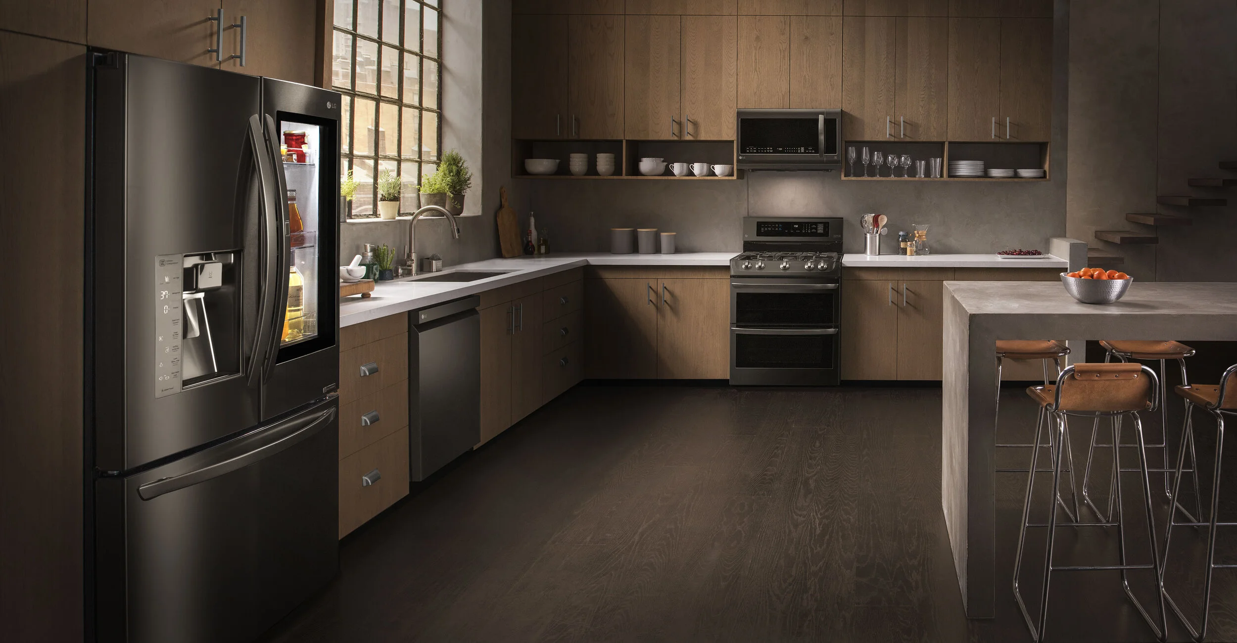 LG_FullKitchen_Standard3QL_0100_Hero_v3.jpg