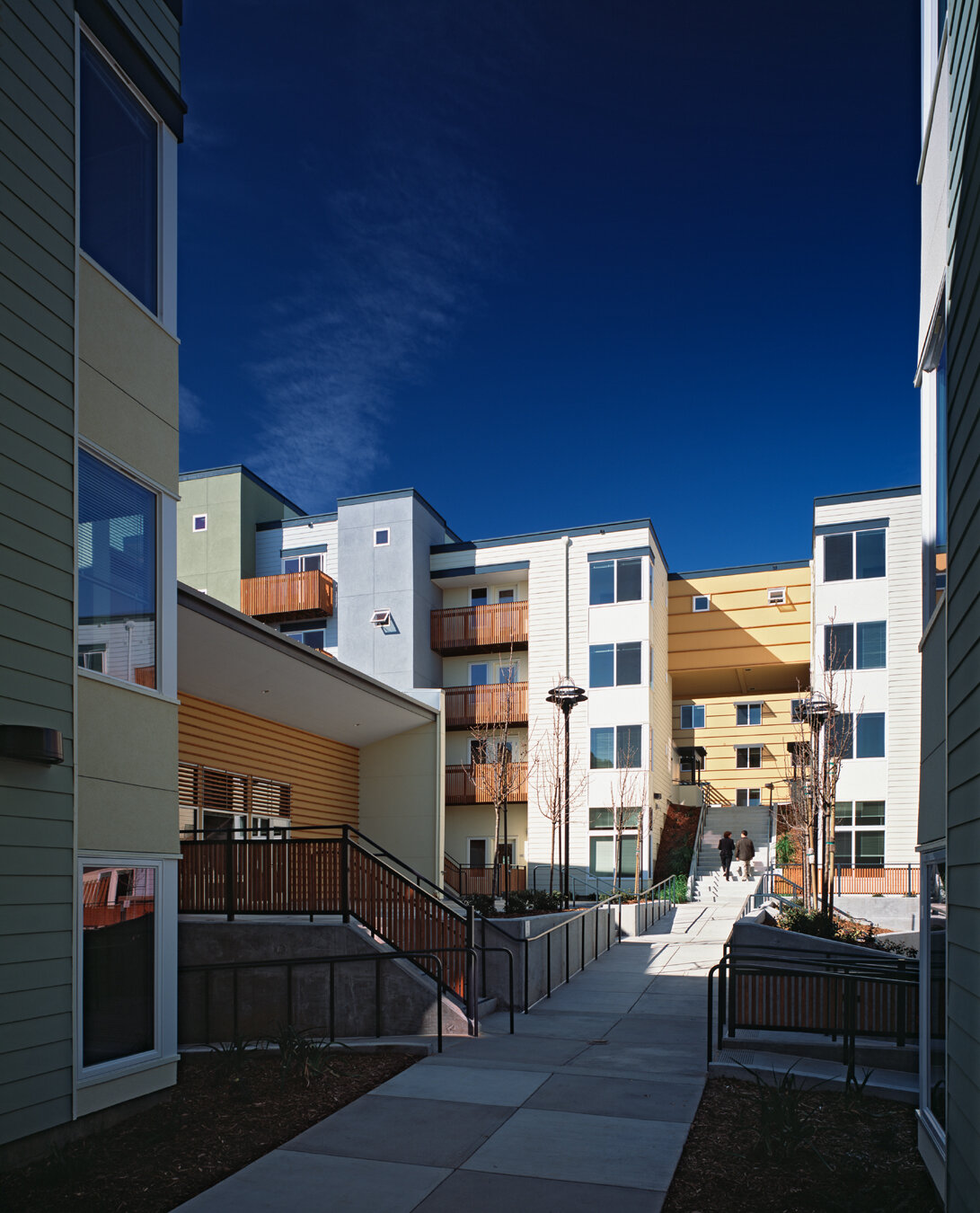 2005AV05.002.jpg