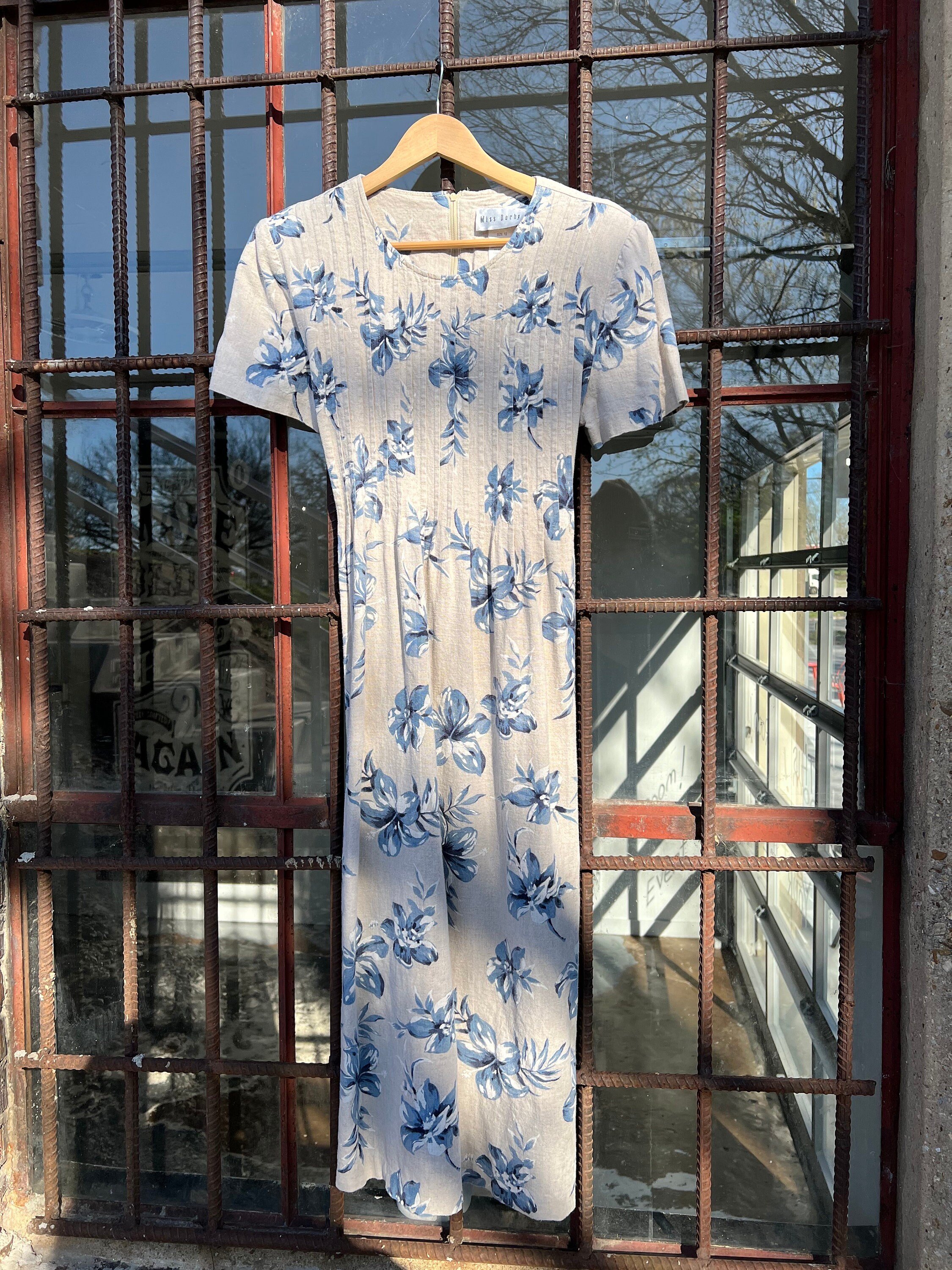 https://i.etsystatic.com/23713511/r/il/e569c9/4818784213/il_fullxfull.4818784213_fzoq.jpg