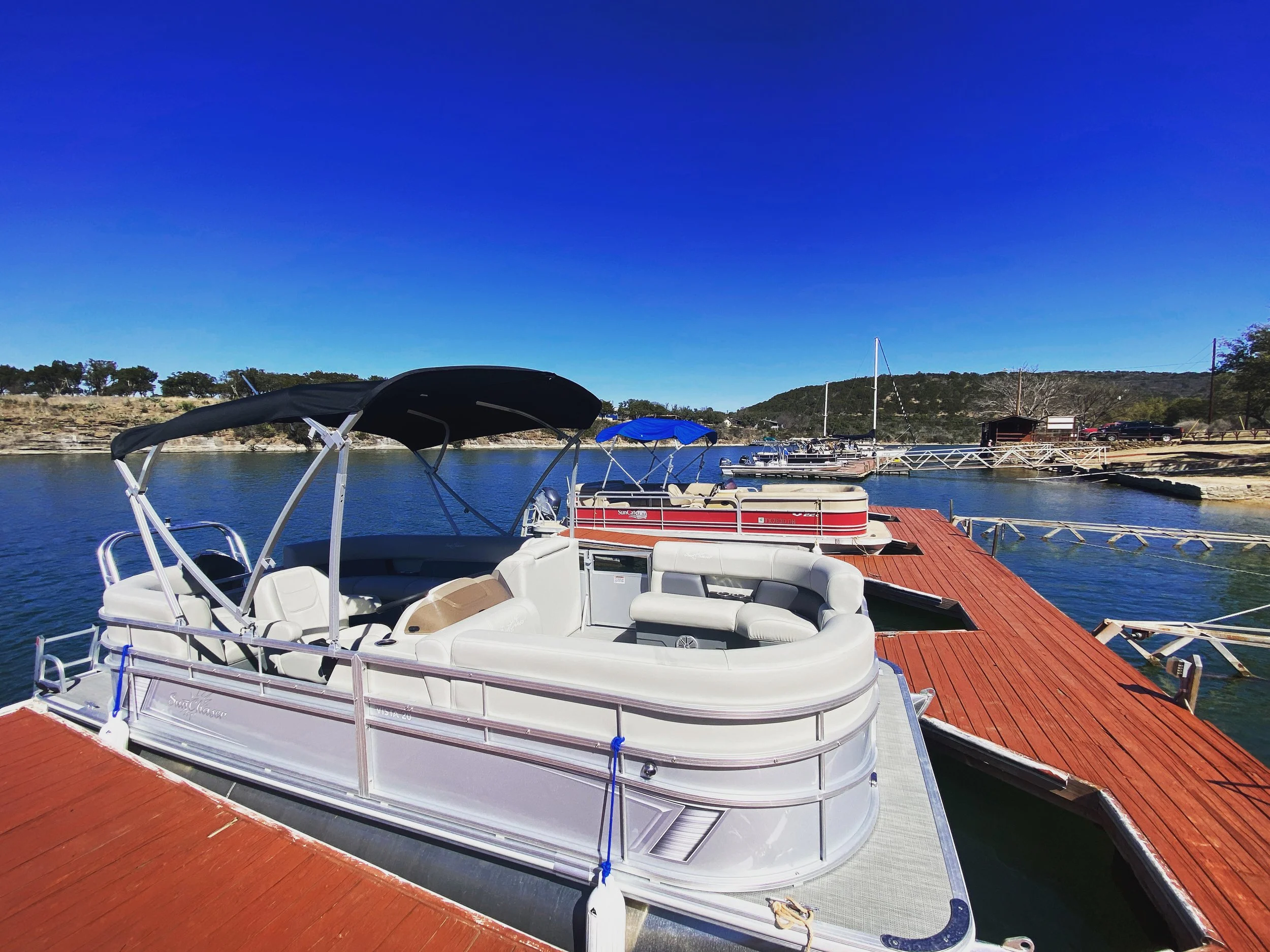 pontoon.JPG