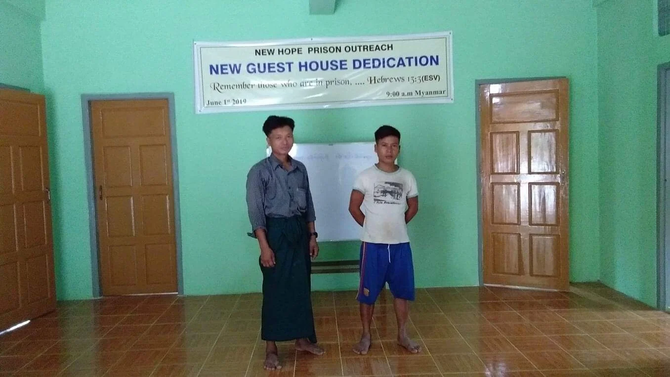 The new guesthouse needs furniture!