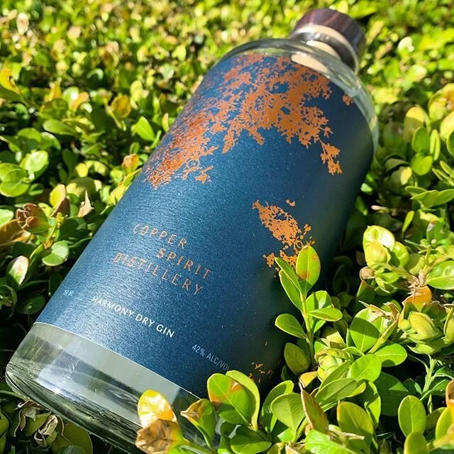 NEW GIN ALERT
This gin coming from Bowen Island&rsquo;s @copperspirit distillery is a select blend of organic and wild local botanicals that creates a spirit that is aromatic and harmonious. A gin purposely created to inspire modful connection. Come by and grab your bottle!