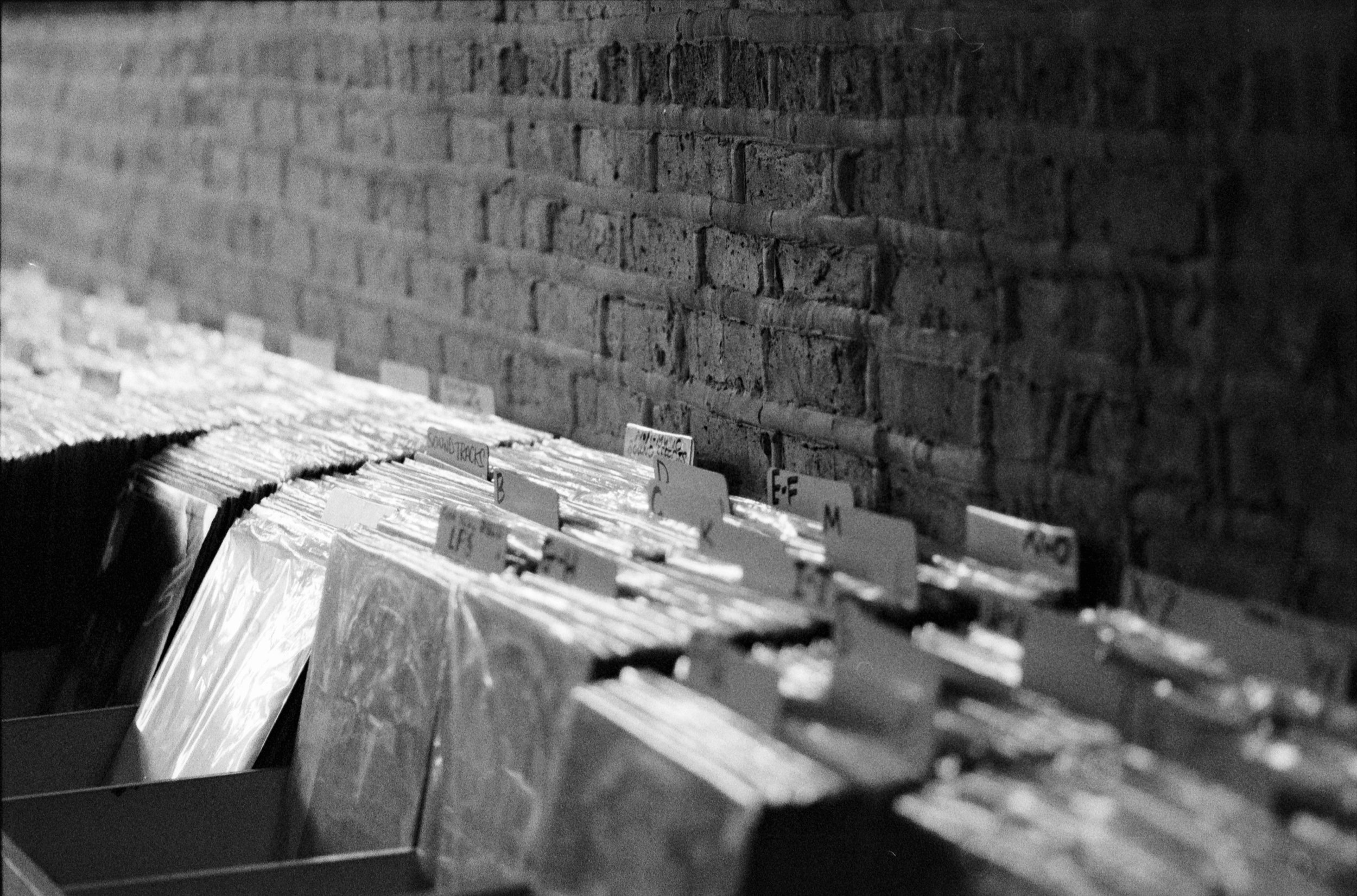 Side-B-BTS-TriX400-35mm-2020_033-Enhanced-NR.jpg