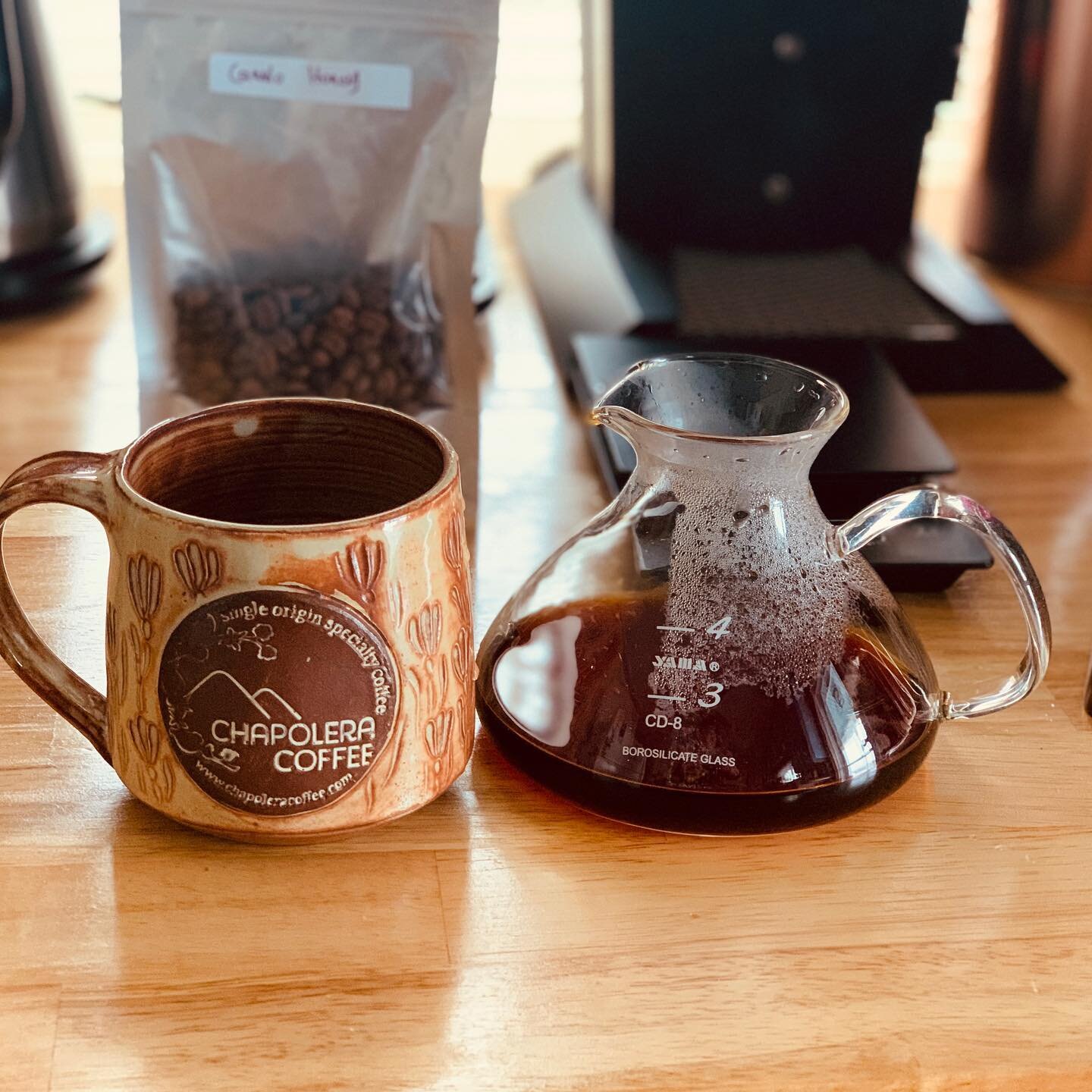 Tasting new coffees is so much fun! Honey, natural and washed processed coffees. Different farms, one region in Colombia. True single origin coffee! #chapoleracoffee #singleorigincoffee #coffeetasting #colombiancoffee