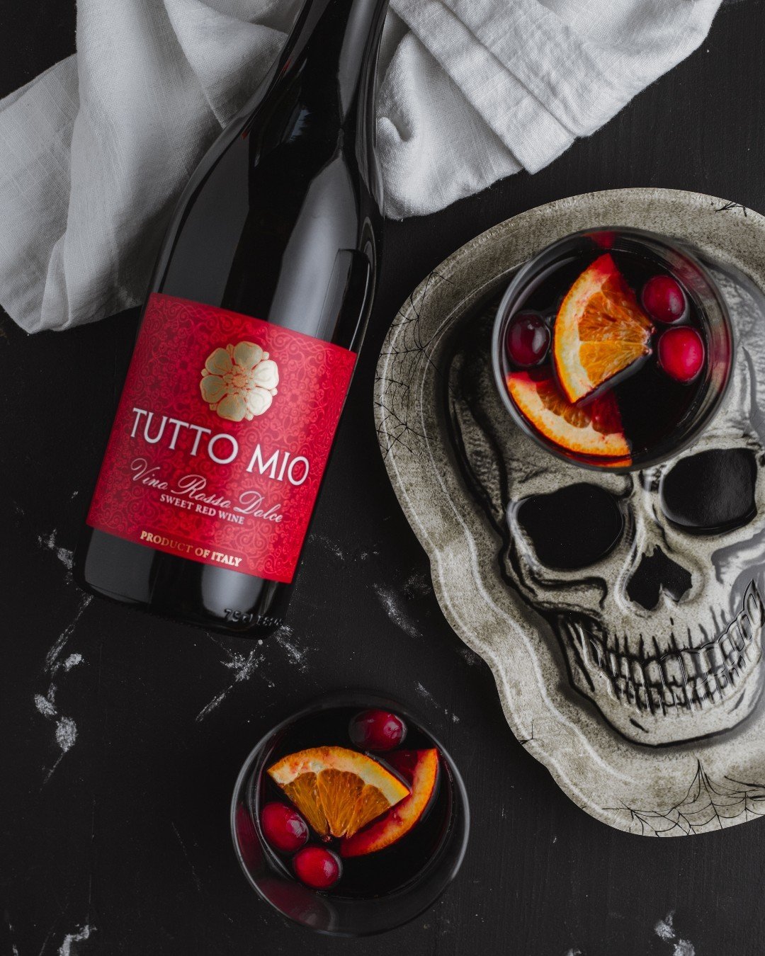 Serving up a magical red wine potion this Halloween! 🍷💀