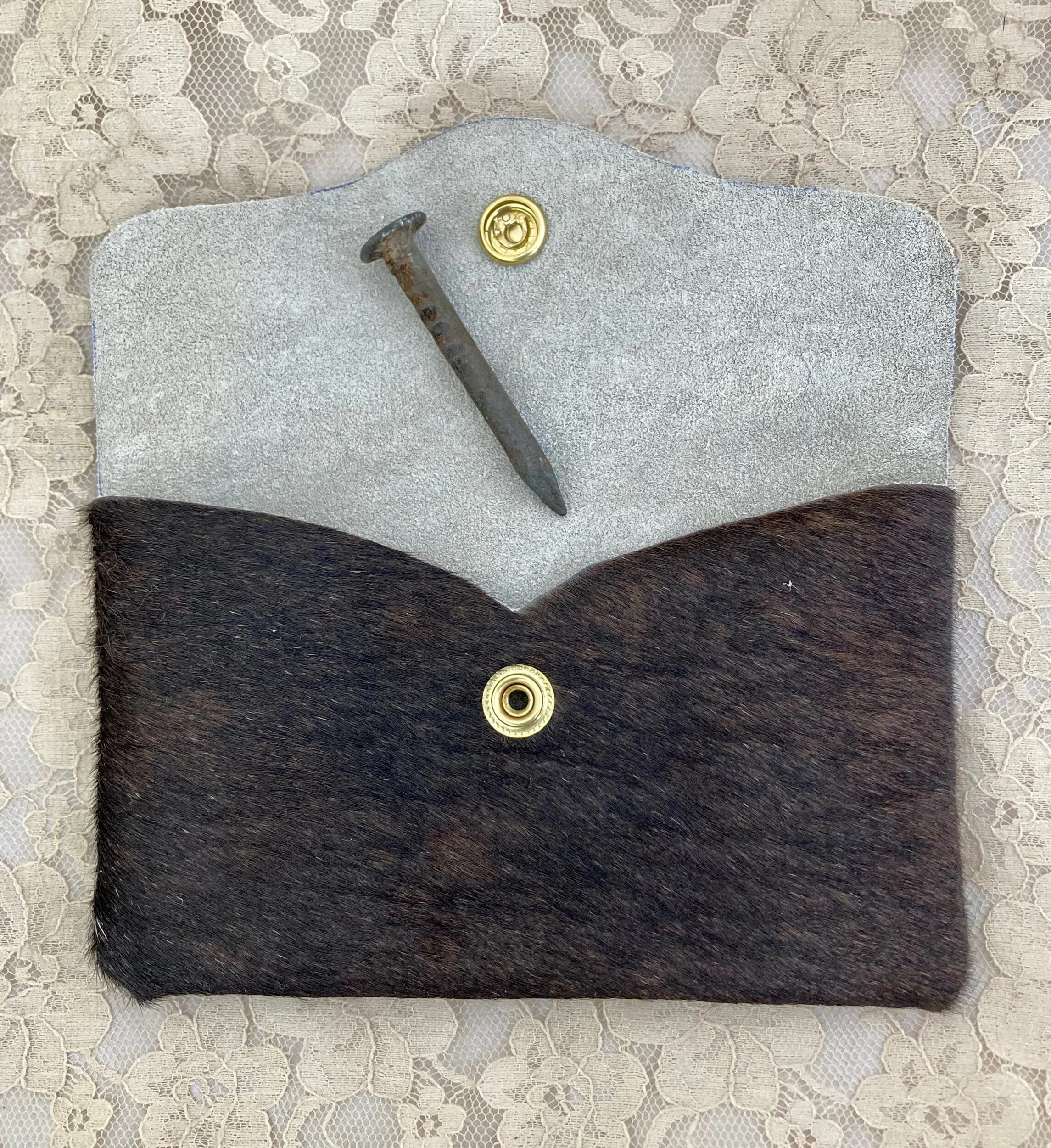 E32E3A00-AE60-45D5-A4FB-22164D9001B2