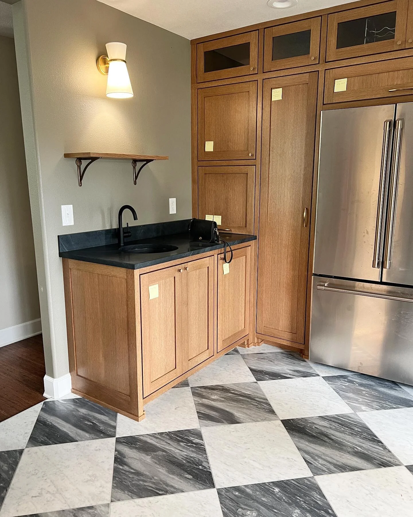 About to wrap up this kitchen and bath! 

Interior design and remodel done by wellhewnhome

Cabinets: @sandquistcabinets 
white oak with custom stain 

Counters: NW Eagle Stone 
Soapstone