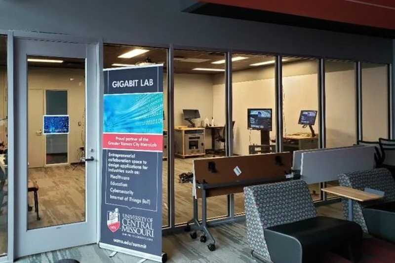 UCM Lee’s Summit Missouri Innovation Campus Launches Mixed Reality Studio