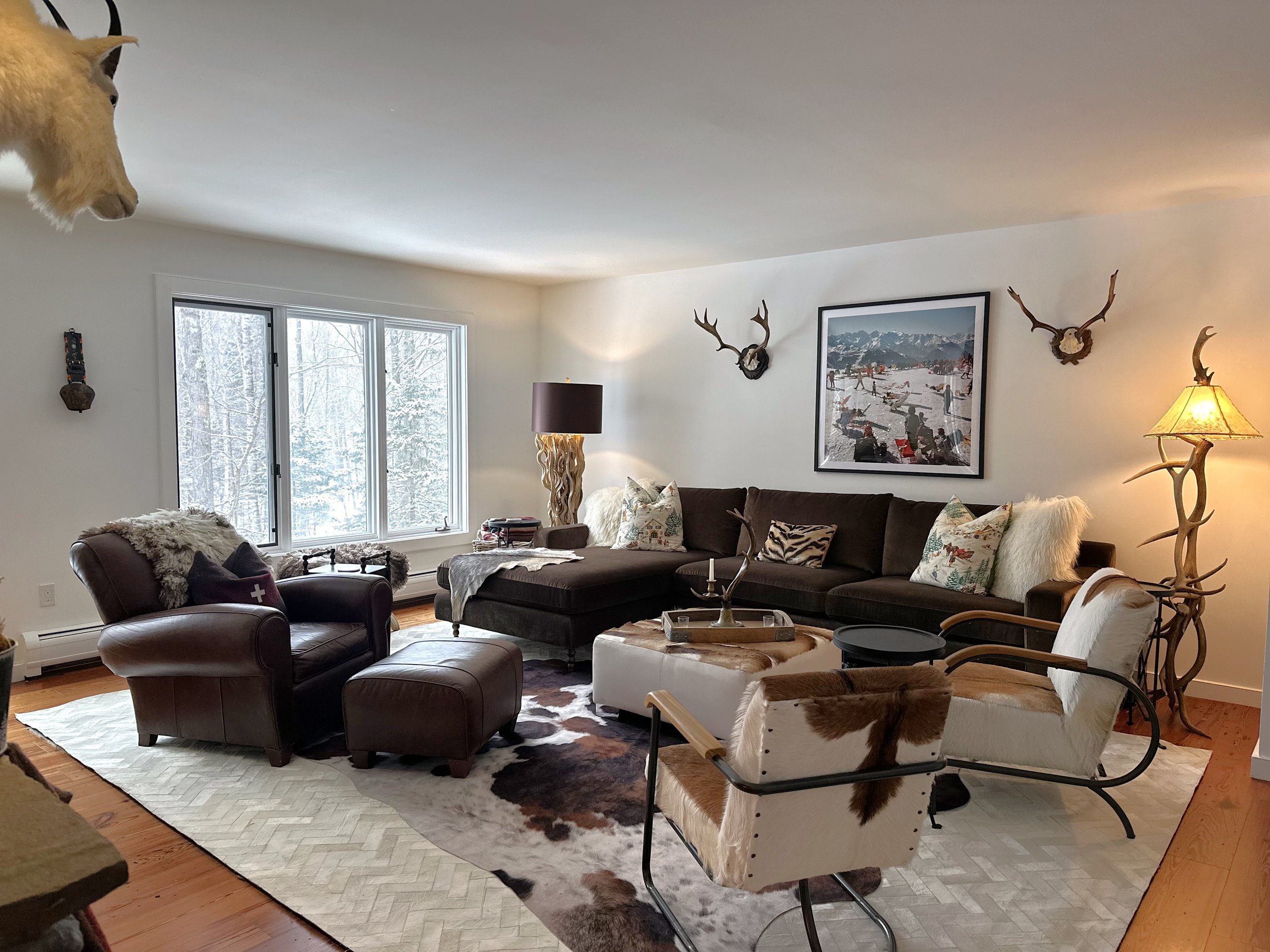 Living room 2.jpg