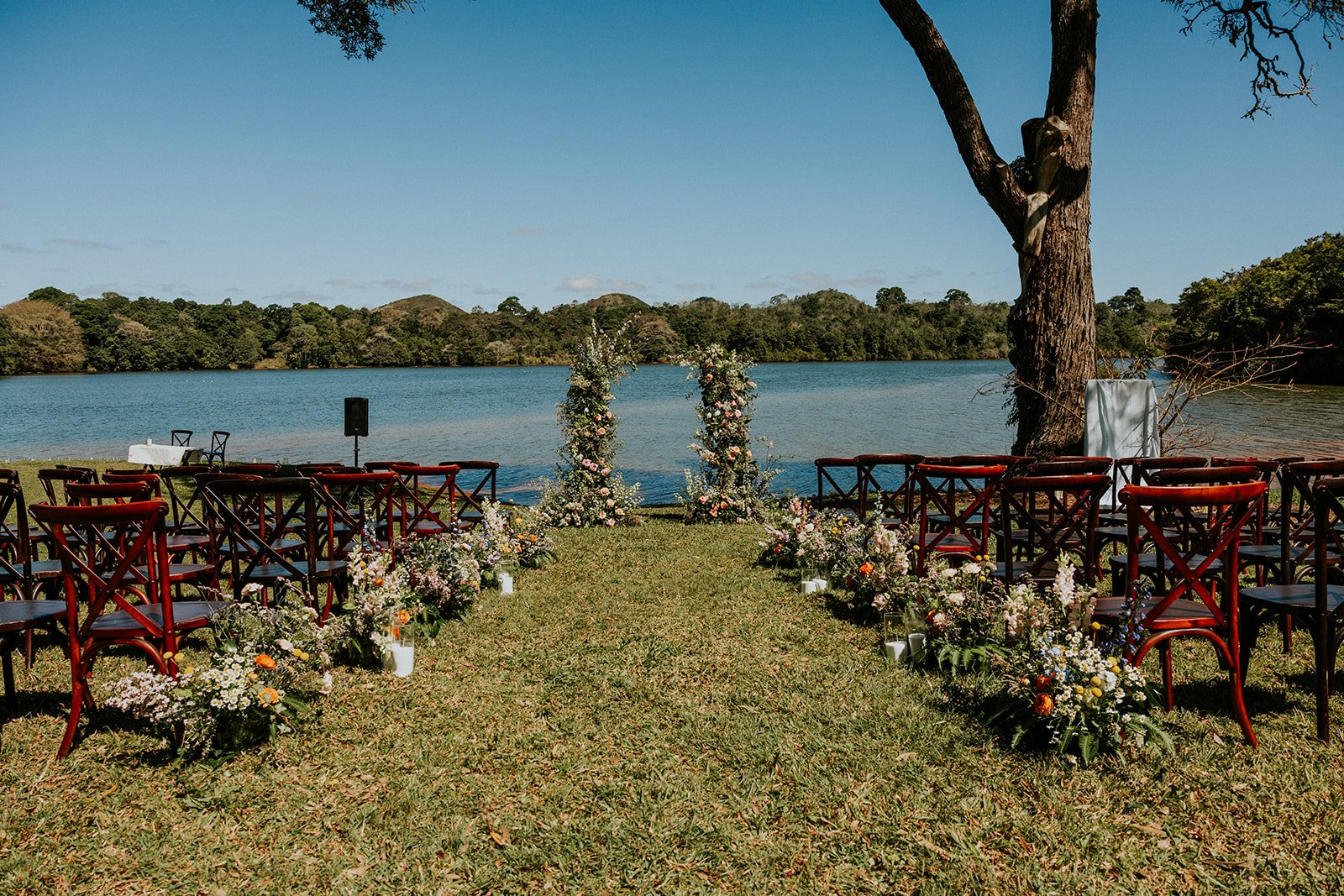 Floral Pillars by the Lake.  The perfect Atherton Tablelands Wedding Ceremony.

Photo @sandandsoulphotography 

#weddingflowers #portdouglasweddings #melbournebrides #ceremonyflowers #athertonweddingflowers #qldbrides #floraldesign #athertonweddings 