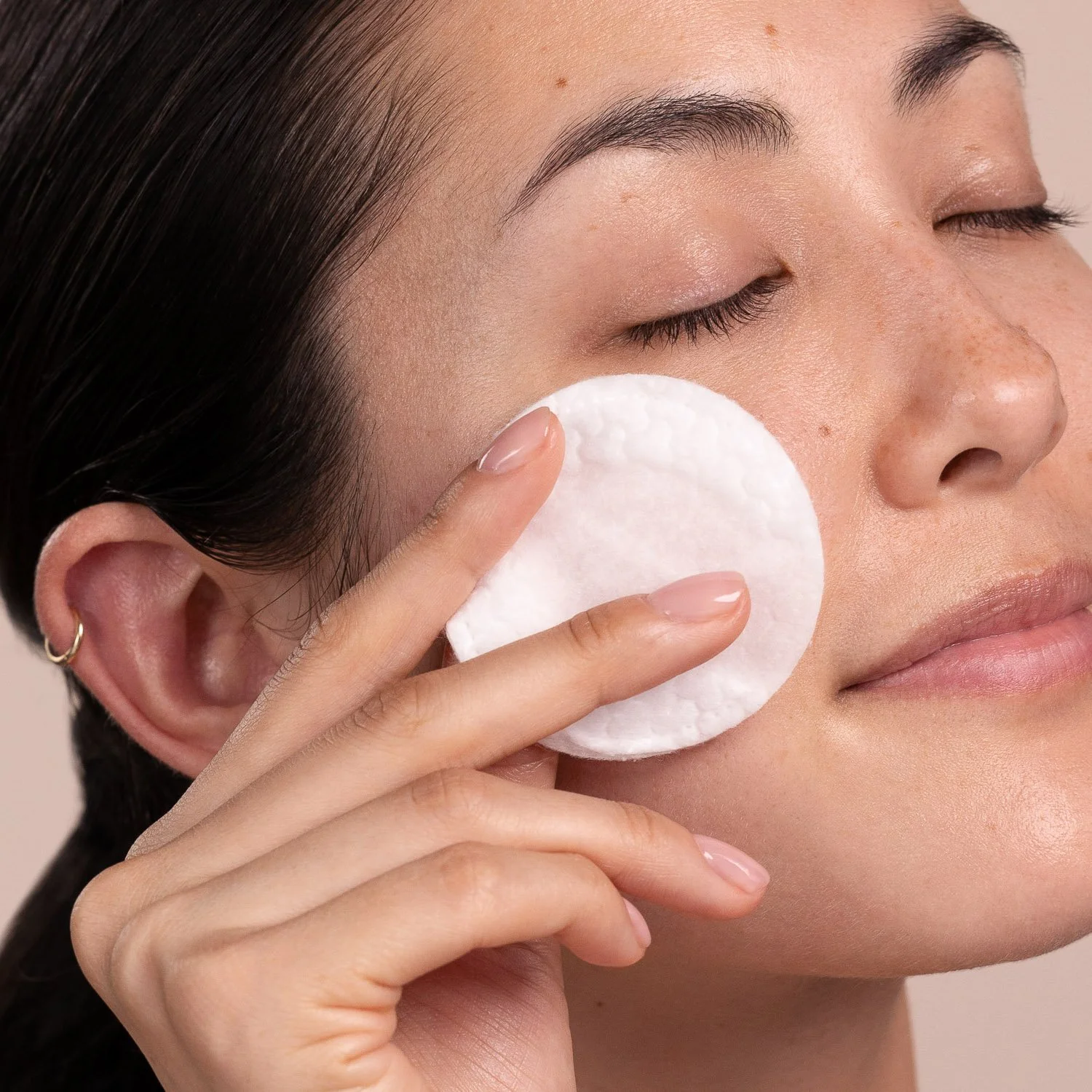 EM314-919EPFRM-firm-skin-acai-exfoliating-peel-pdp-closeups-1500x1500.jpg