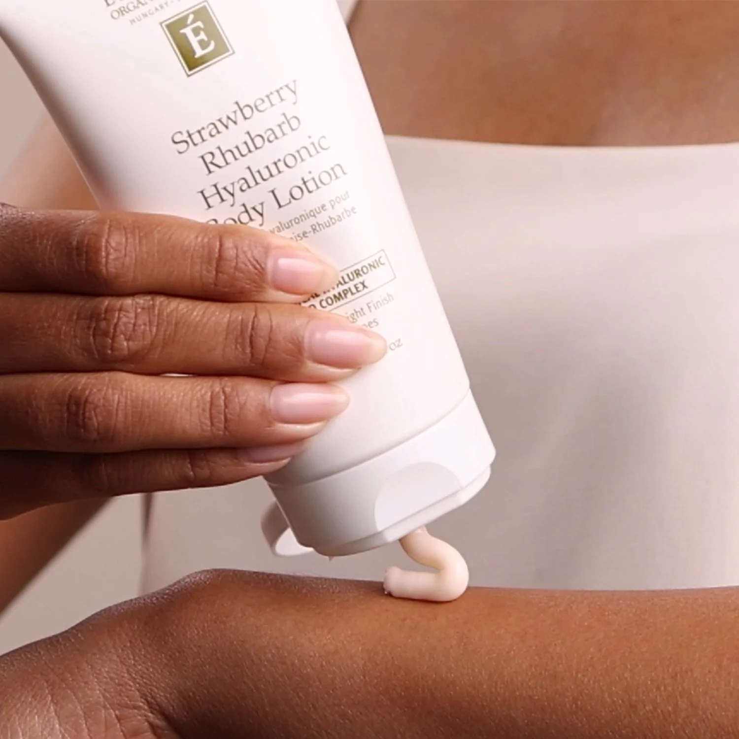 EM163-2163-strawberry-rhubarb-hyaluronic-body-lotion-pdp-close-up-1500x1500.jpg