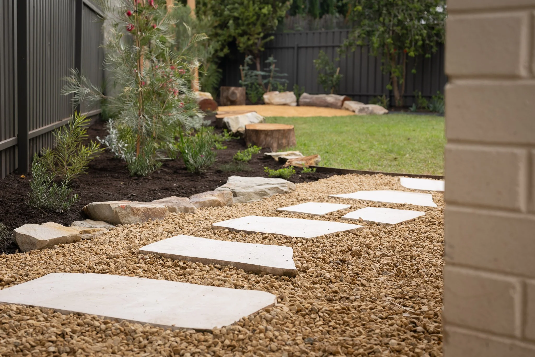 Columbia_Avenue_Desert_Flower_Landscaping-4.jpg
