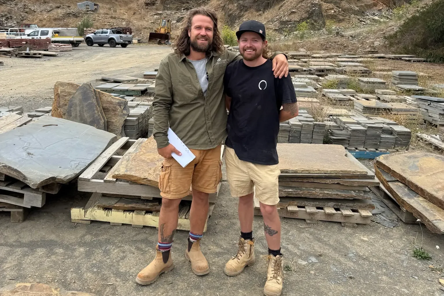 %C7%9D%27sk%C4%81p-wistow-bluestone-paving-quarry-mifgs.png