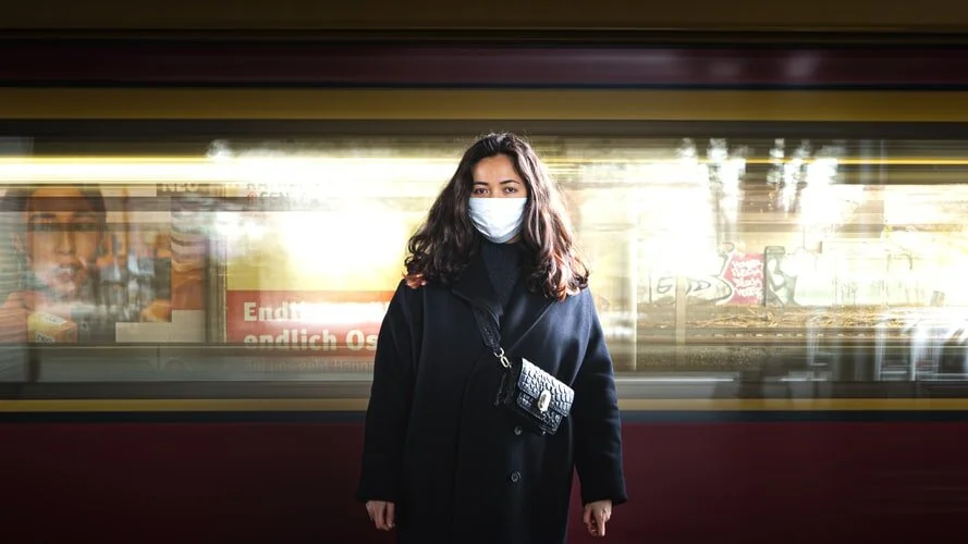 HOW PANDEMICS END