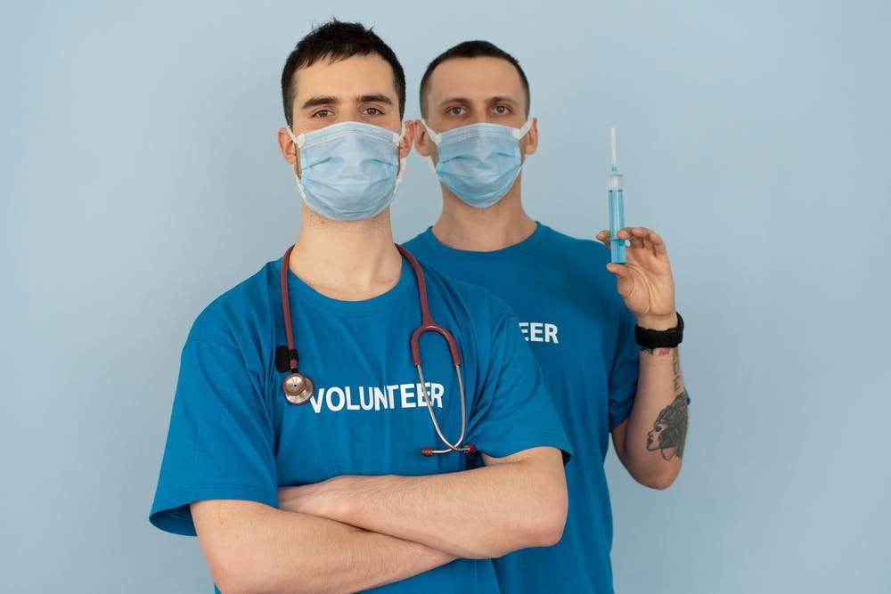 COMMUNITIES &amp; VACCINE HESITANCY