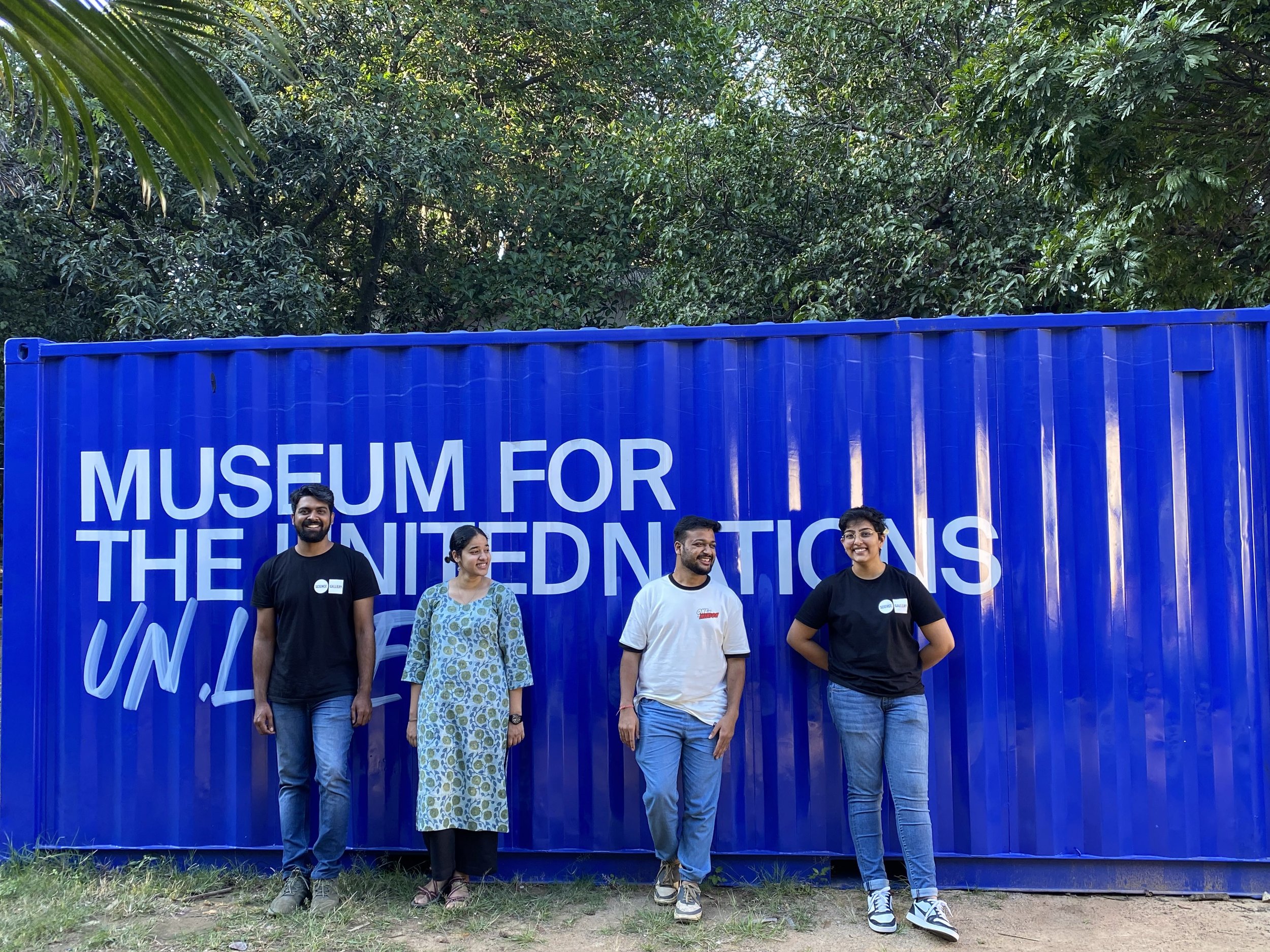 2022-12-16_Chiku,_Aasaavari_Group_Photo_1.jpeg