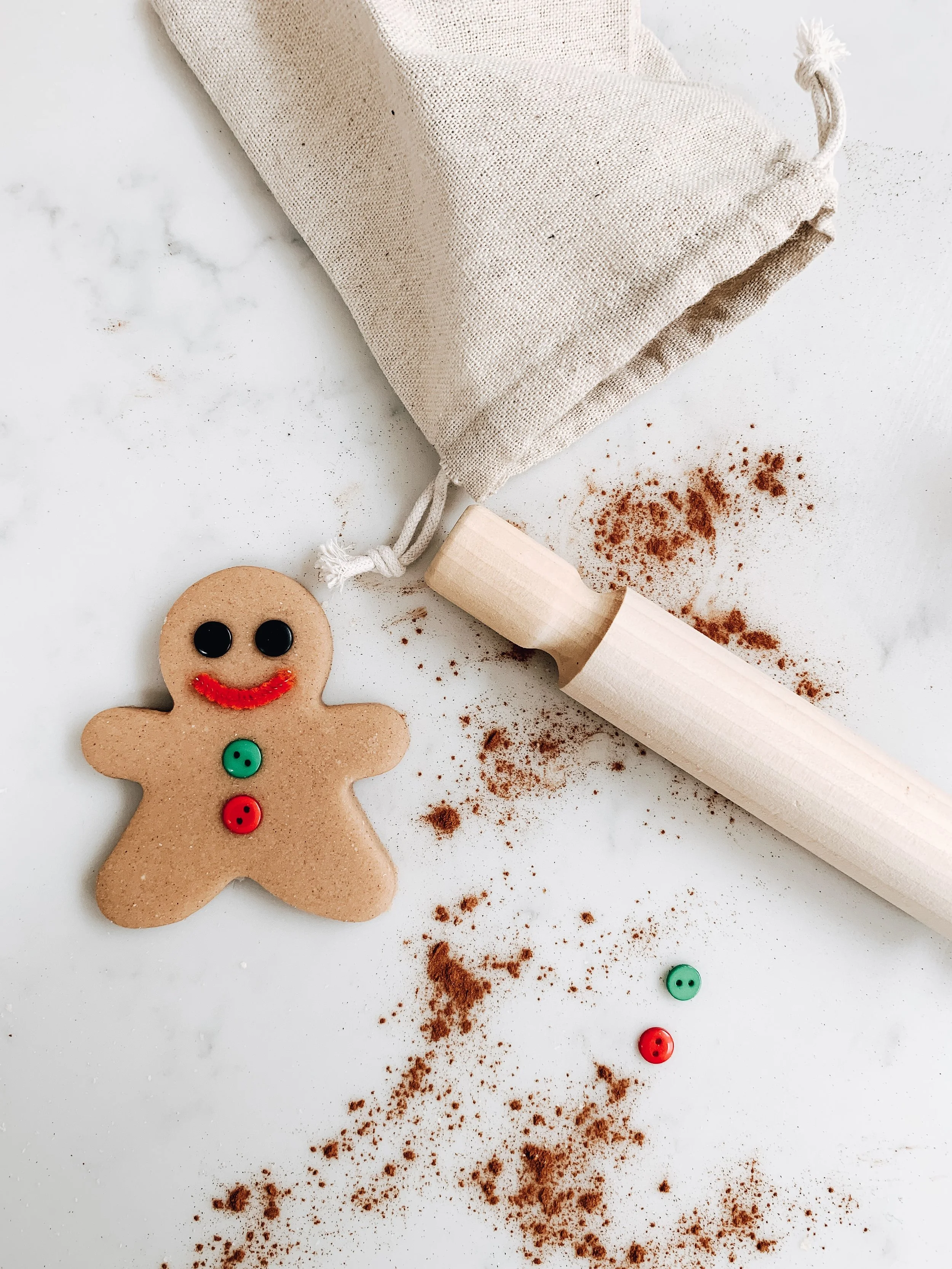 Gingerbread Man playdough Mini Kit