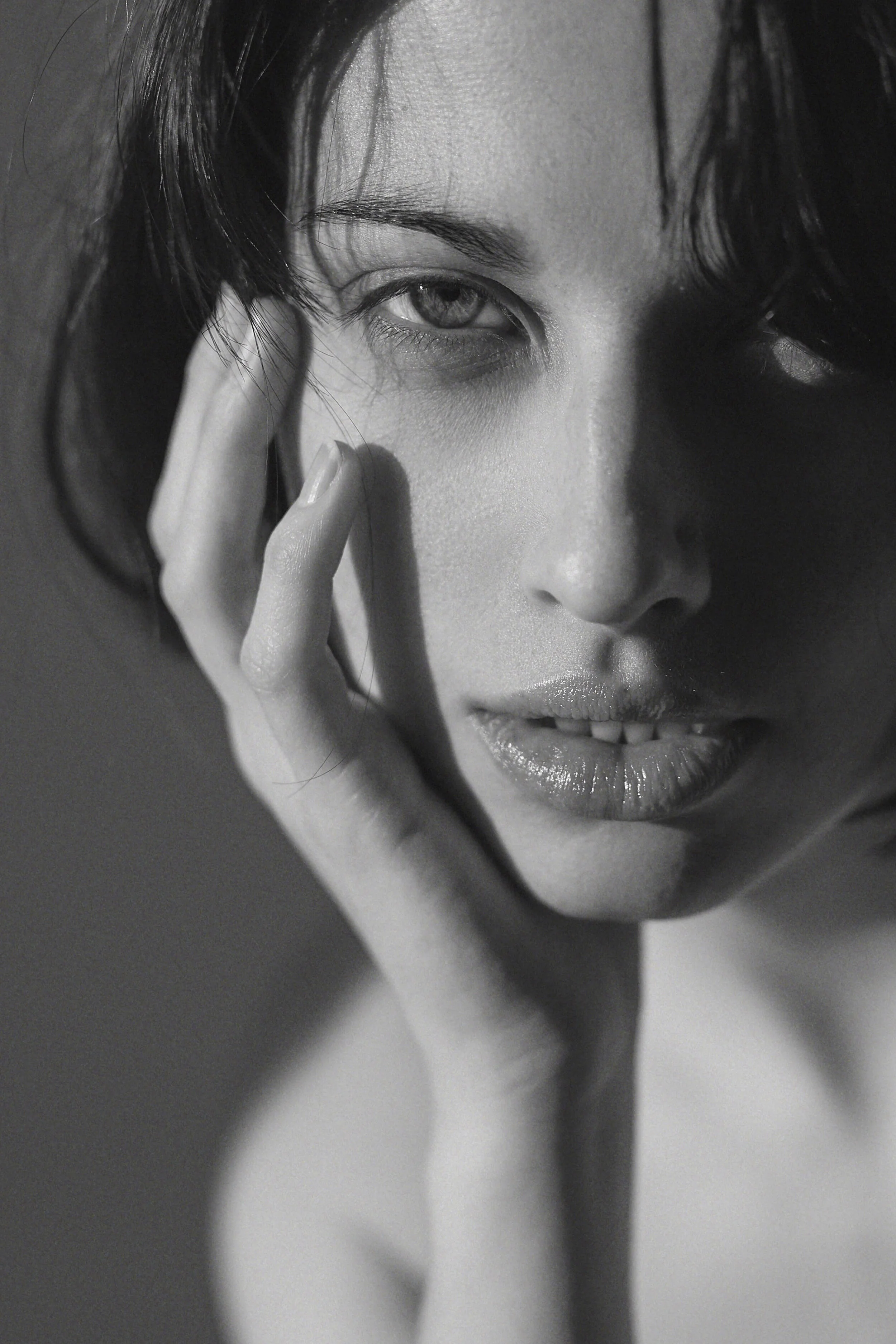 PHOTOGRAPHER : Jon VerleysenModel : Juliette Alenvers