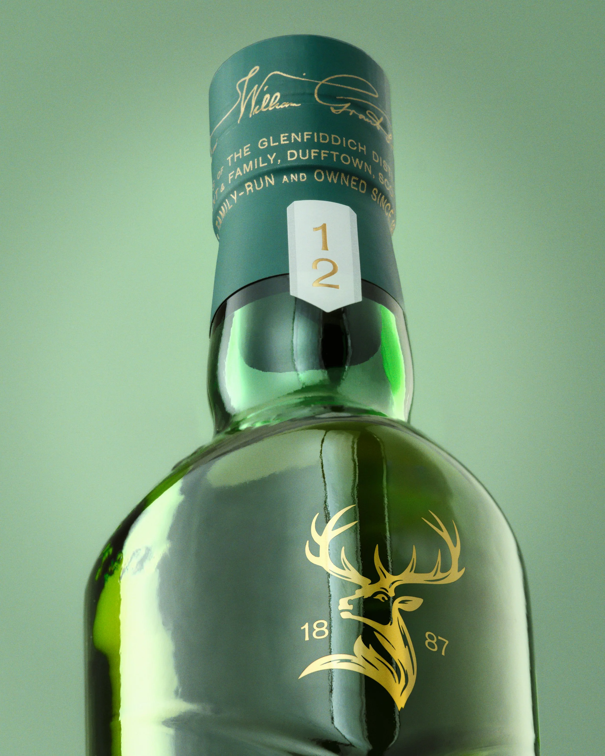 260316_GlenfiddichBVI_IP_12yrold-BottleCloseUp-171-Main_v2RGB copy.jpg