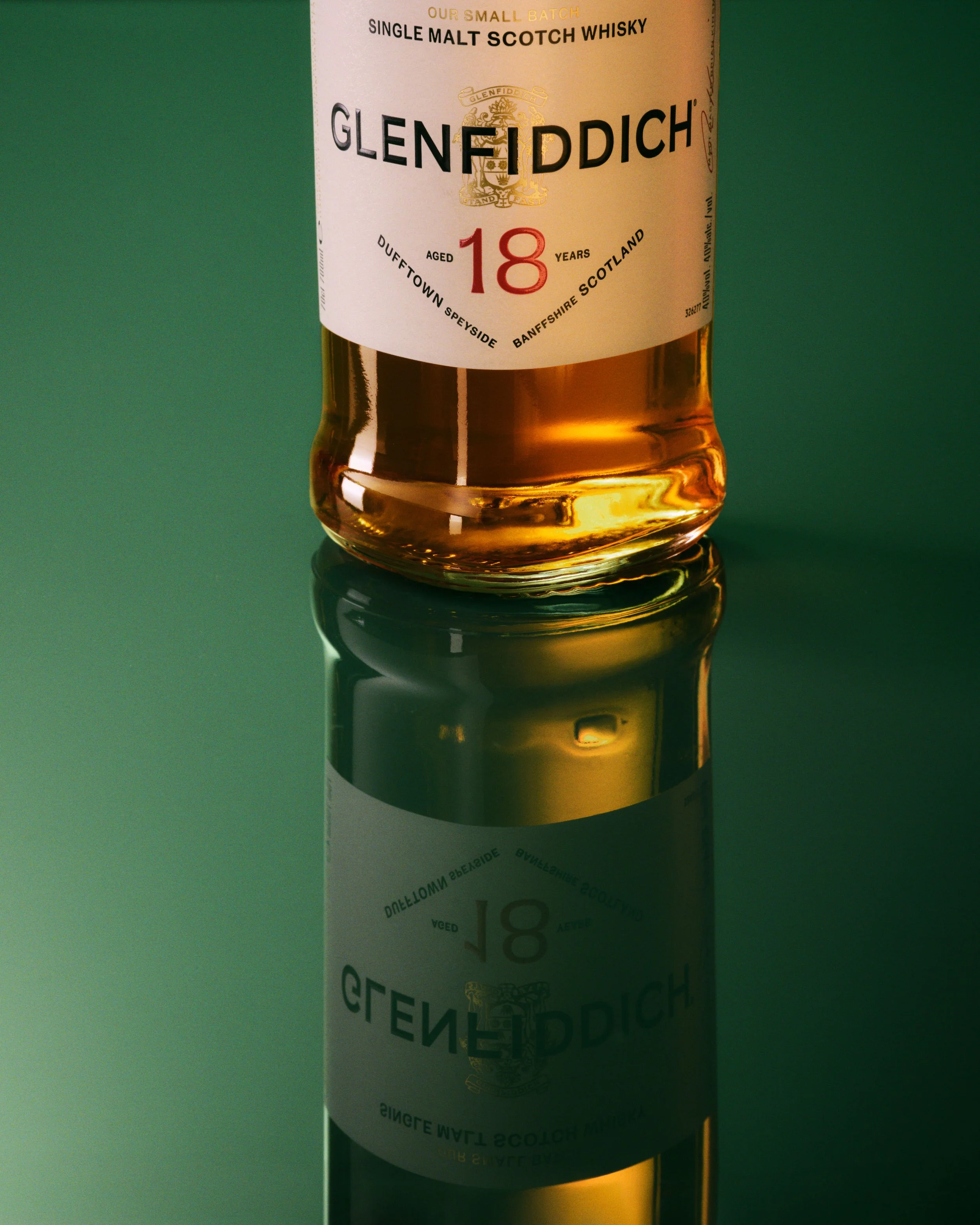 260316_GlenfiddichBVI_IP_18yrold-BottleCloseUp-427-Main_v3RGB copy.jpg