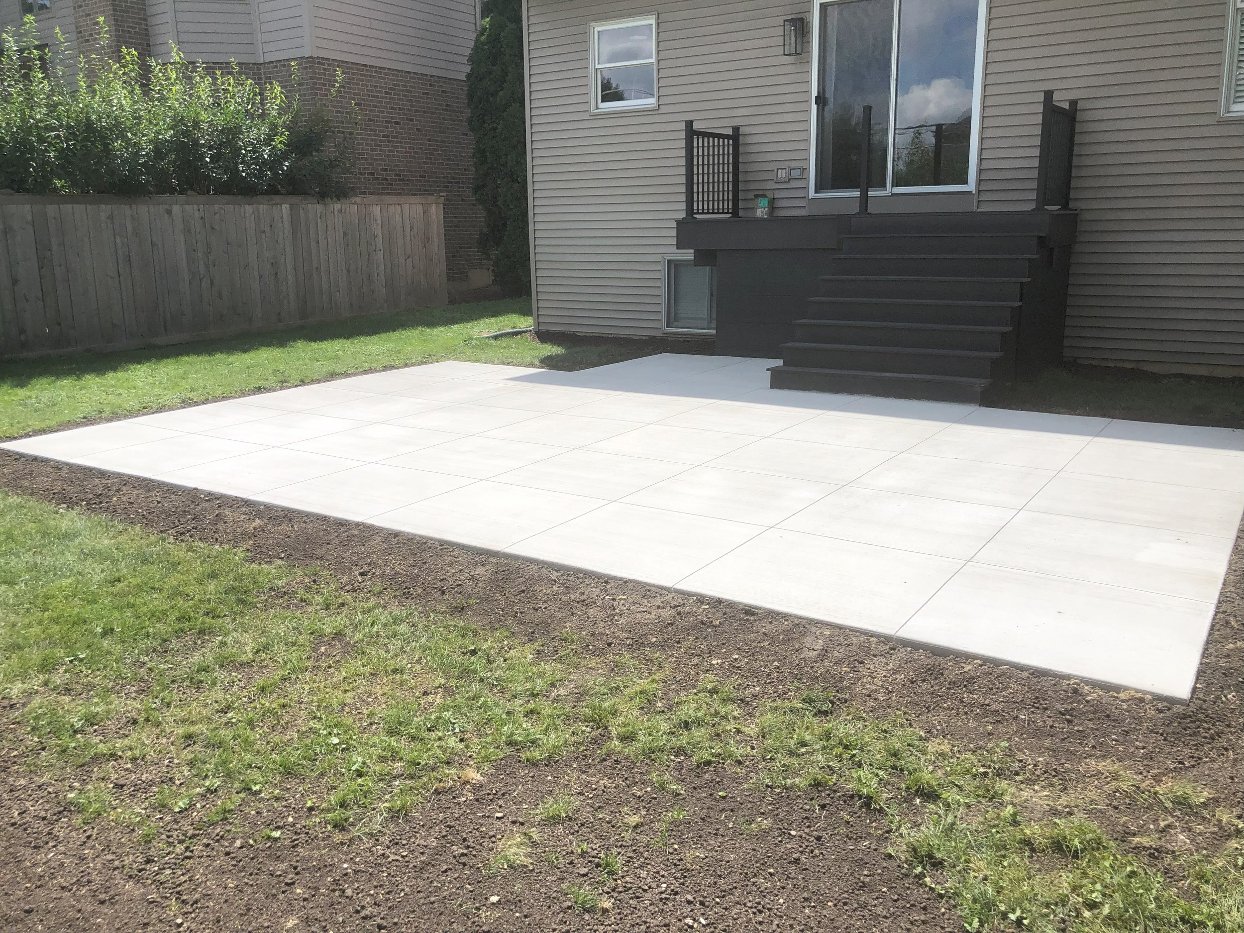 Residential driveway, sidewalk, and patio repair and installation. 