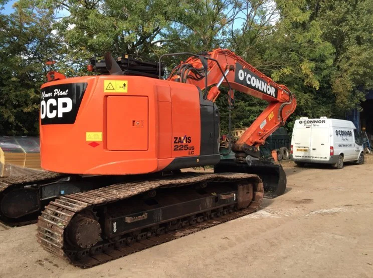 Hitachi 21 ton excavator