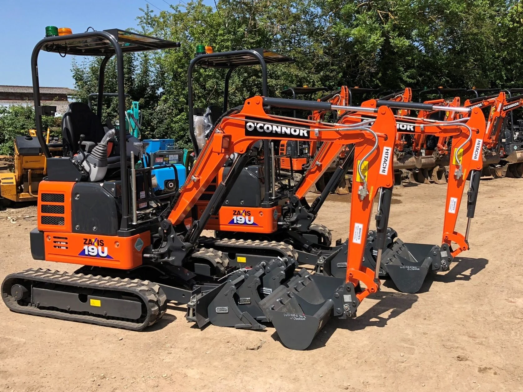 Hitachi 1.9 ton excavator