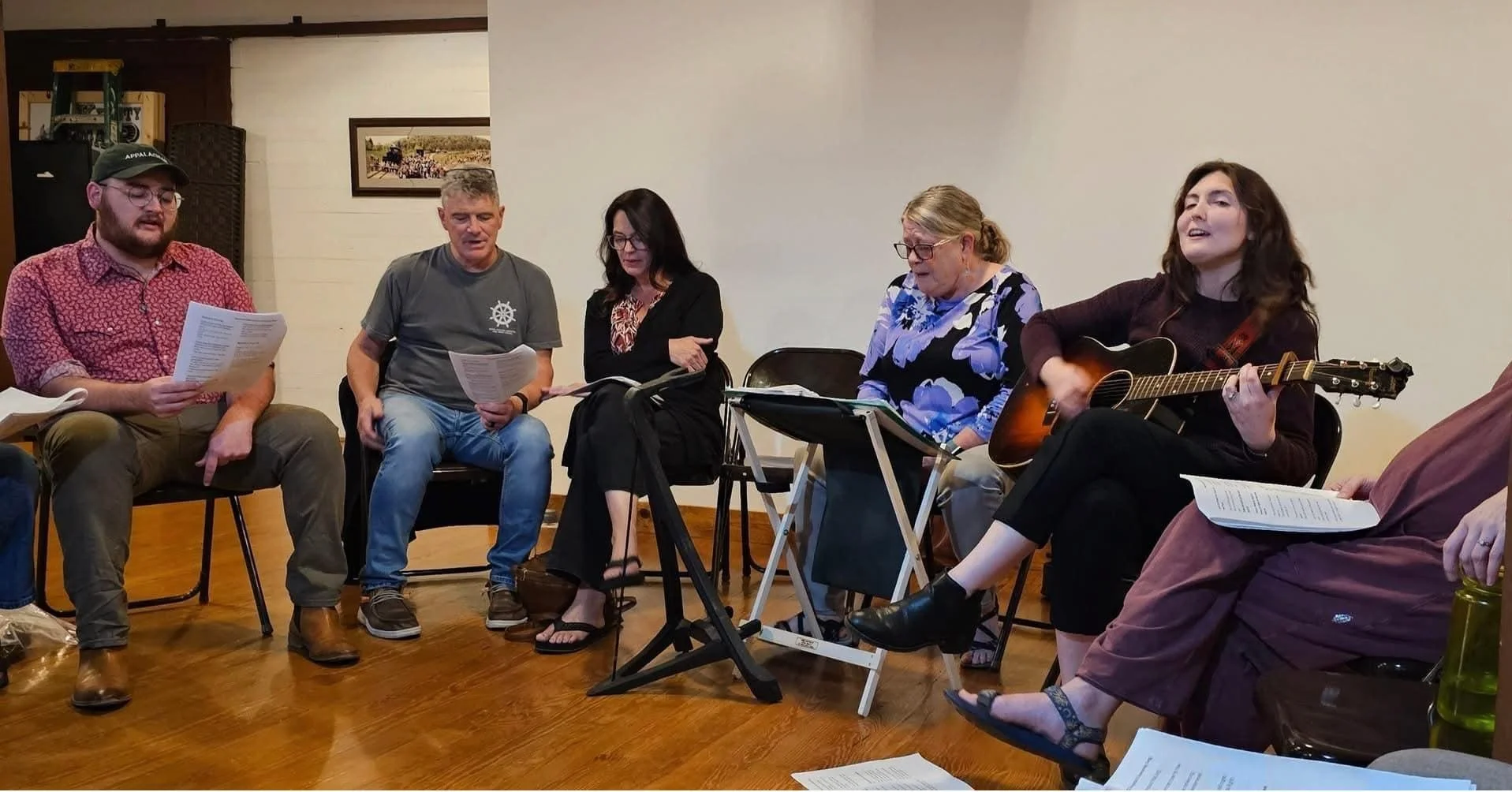 Tonight at the Darden Mill, join as Olivia Perske and Connie Townsend lead us in lifting our voices at the second community sing event of the year! 
October 27 | 6:30 - 7:45 | 101 Railroad Avenue