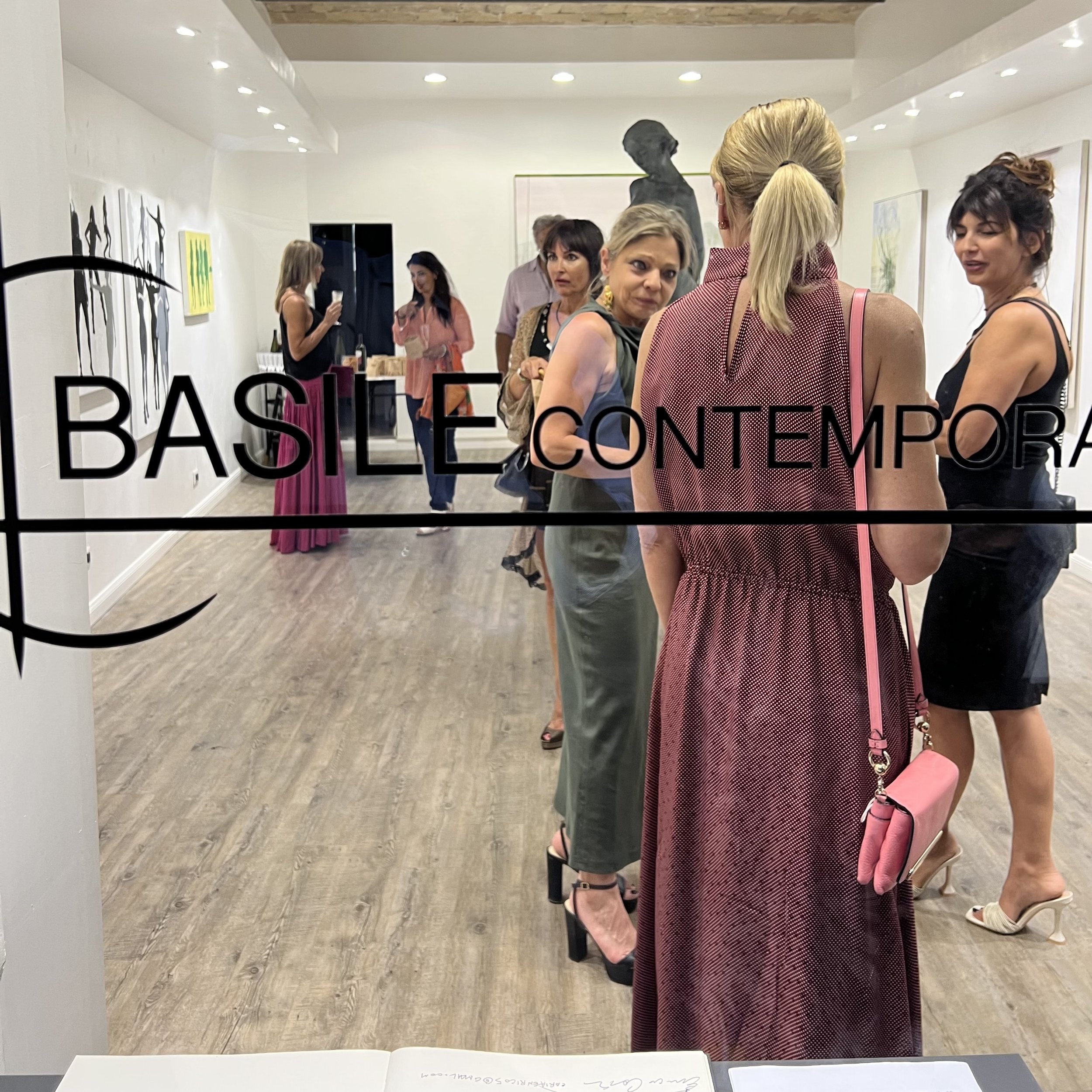Dr Gindi - Rome - Basile Contemporary - Vernissage 2022 6 17  (8).jpg