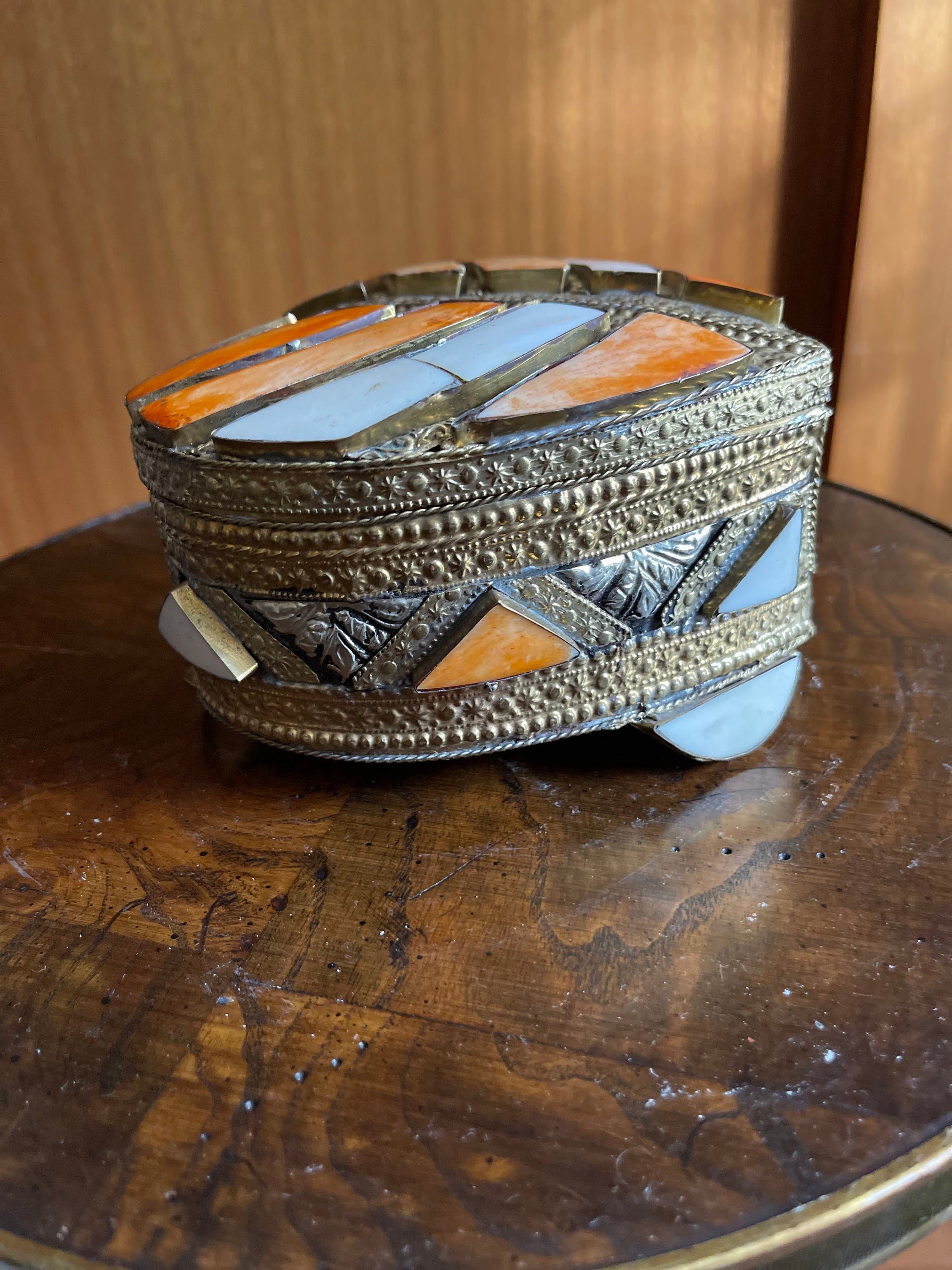 https://i.etsystatic.com/26405578/r/il/d1fc21/3750456805/il_fullxfull.3750456805_840e.jpg