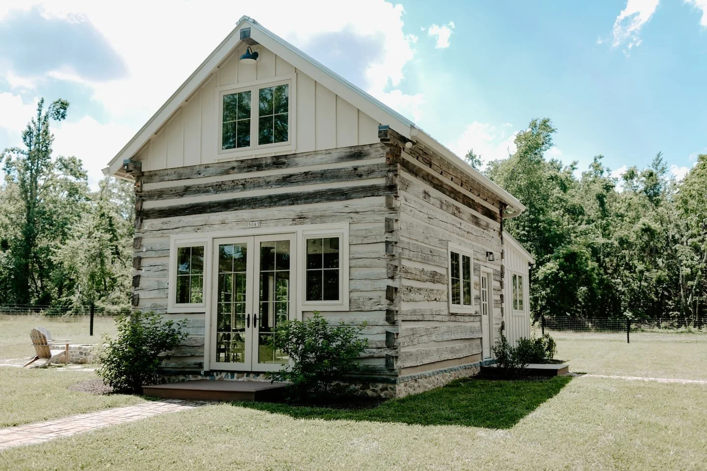 NEWCABINWB.jpeg