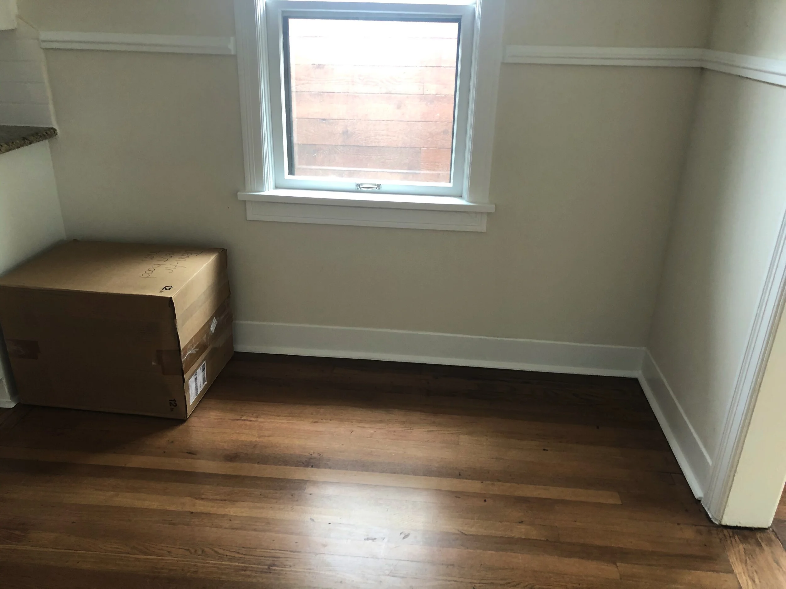 Before -- Montrose Bankett Area.jpeg