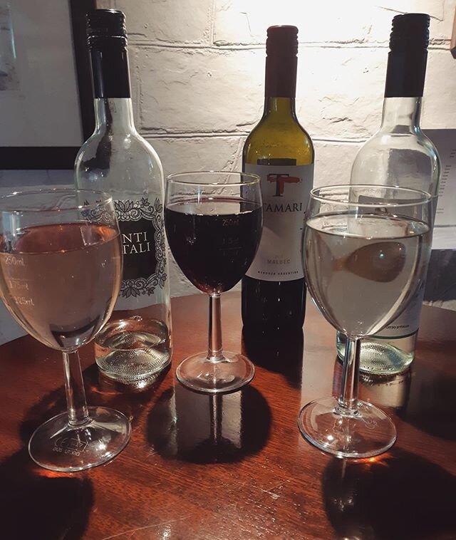 Today is National Drink Wine day ... it&rsquo;s also Quiz Night at The Safe so grab your mates, get your thinking caps on and come and join us for our weekly quiz starting at 9ish! 🍷

#quiznight #nationaldrinkwineday #wine @st_austell_brewery #staus