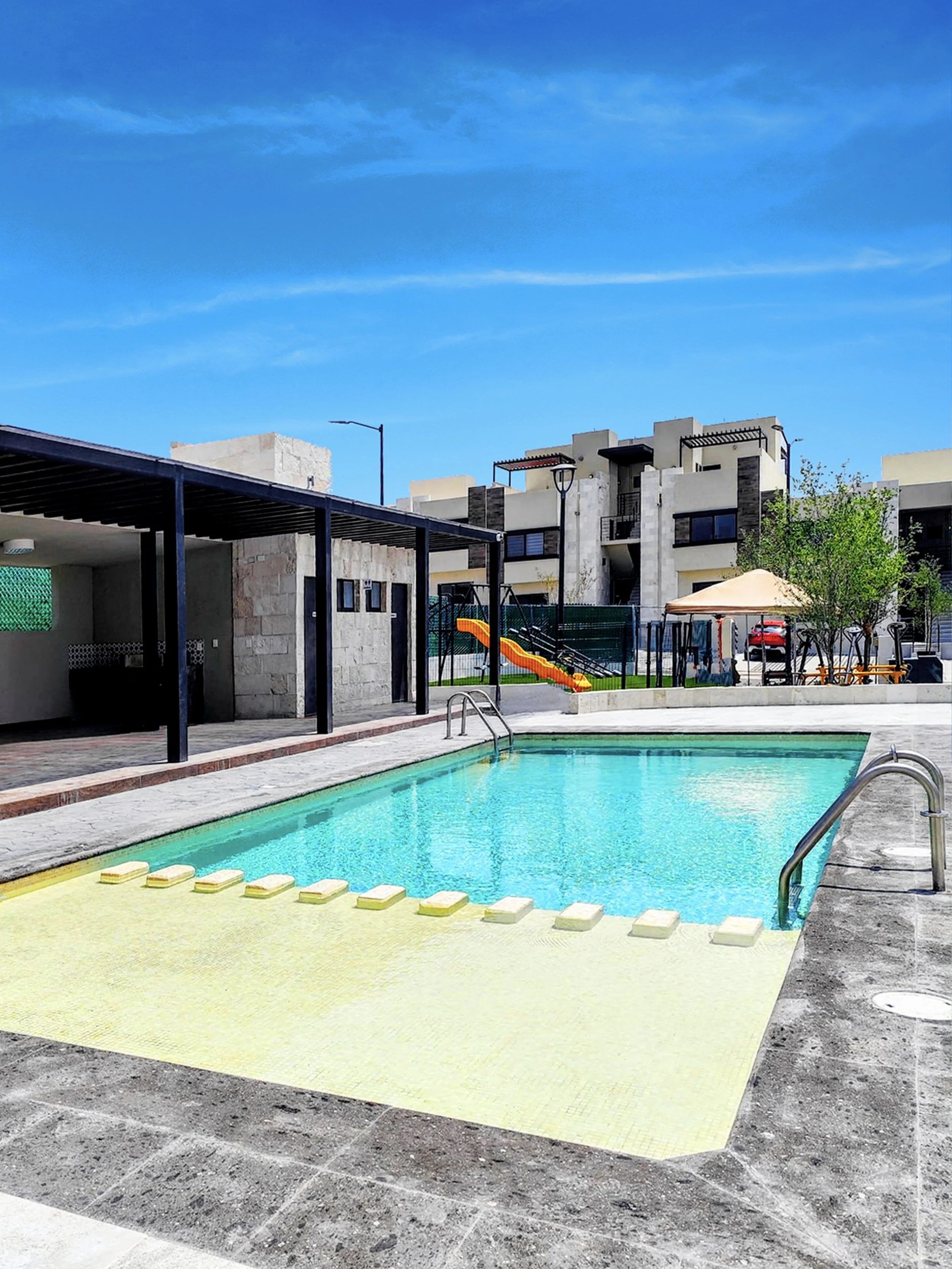 Piscina 08.jpg