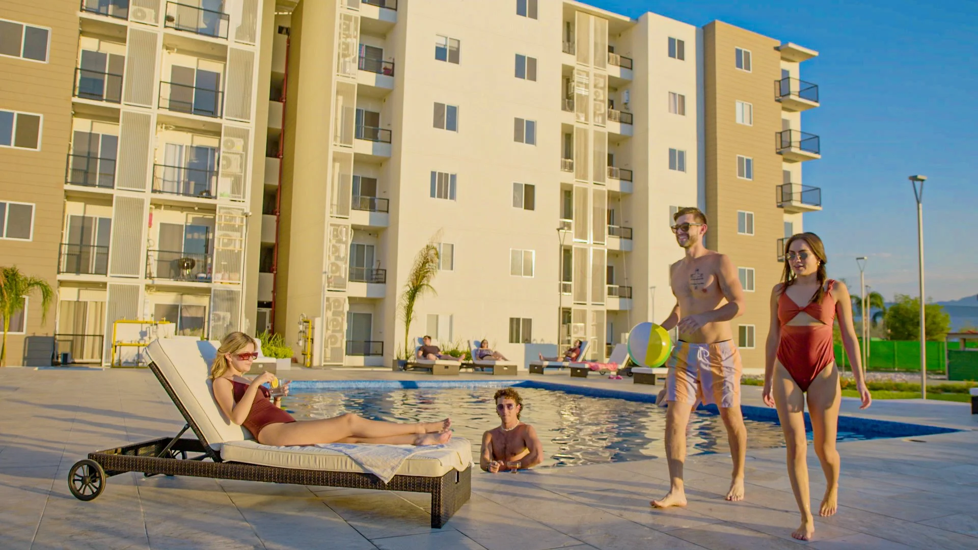Santa-Fe-Living-Torre-Alberca-Mision-Obispado.jpg