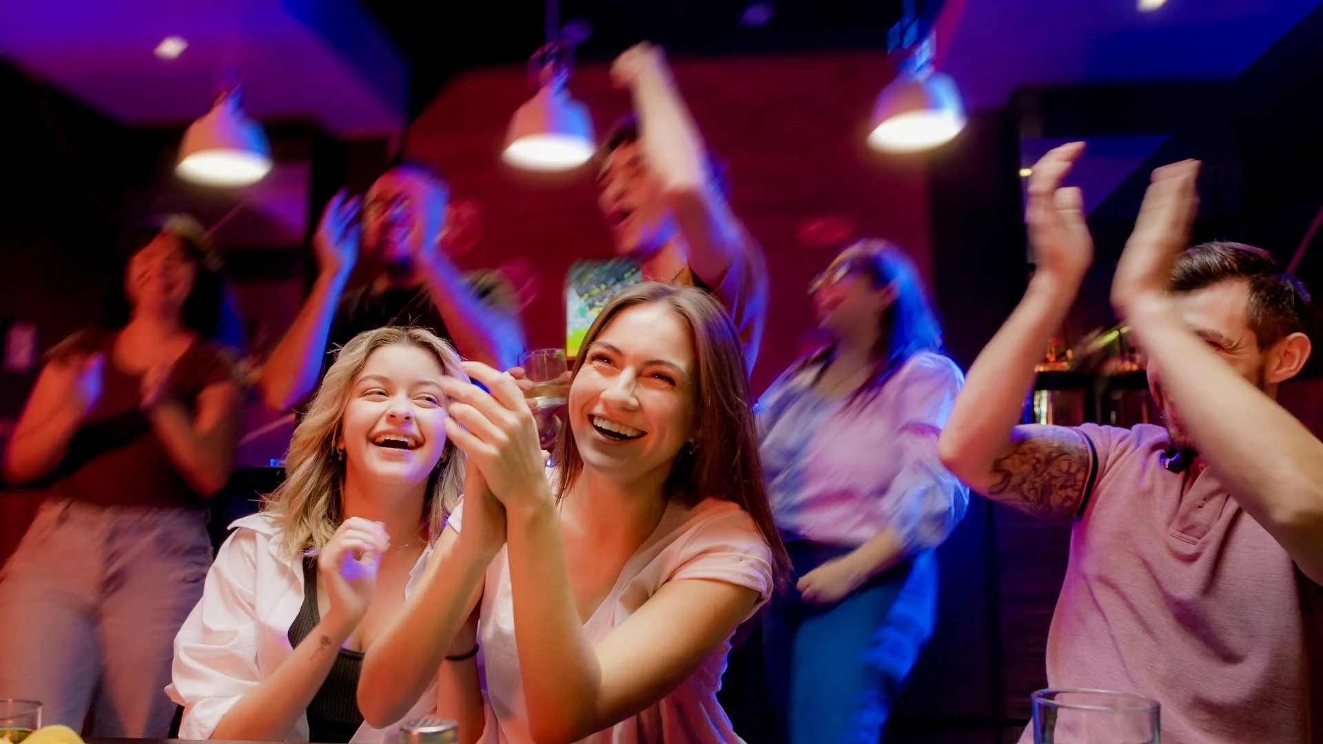 Santa-Fe-Living-Sports-Bar-Mision-Obispado.jpg